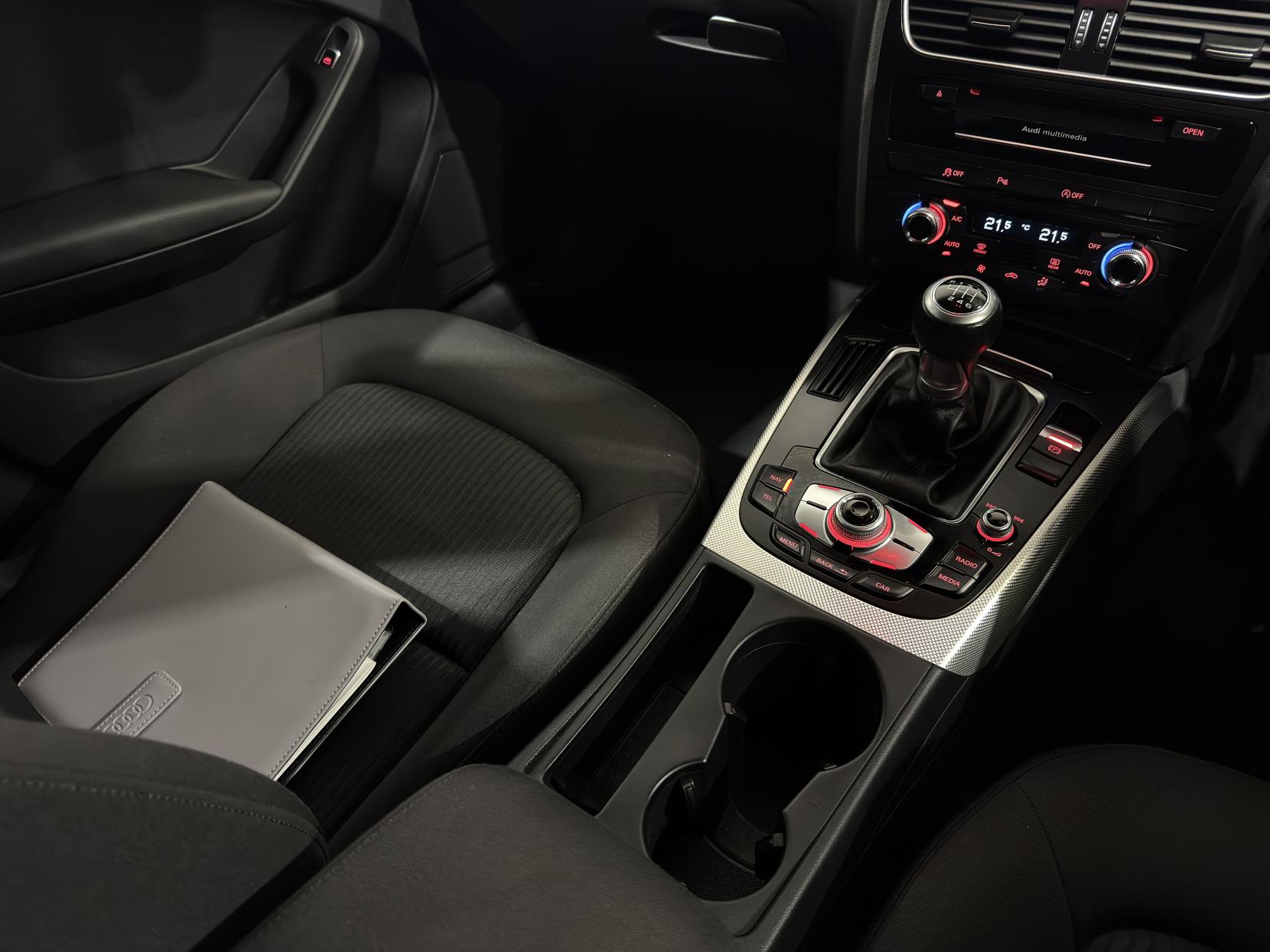Audi A4 Avant 2.0 TDI ultra SE Estate 5dr Diesel Manual Euro 6 (s/s) (163 ps)