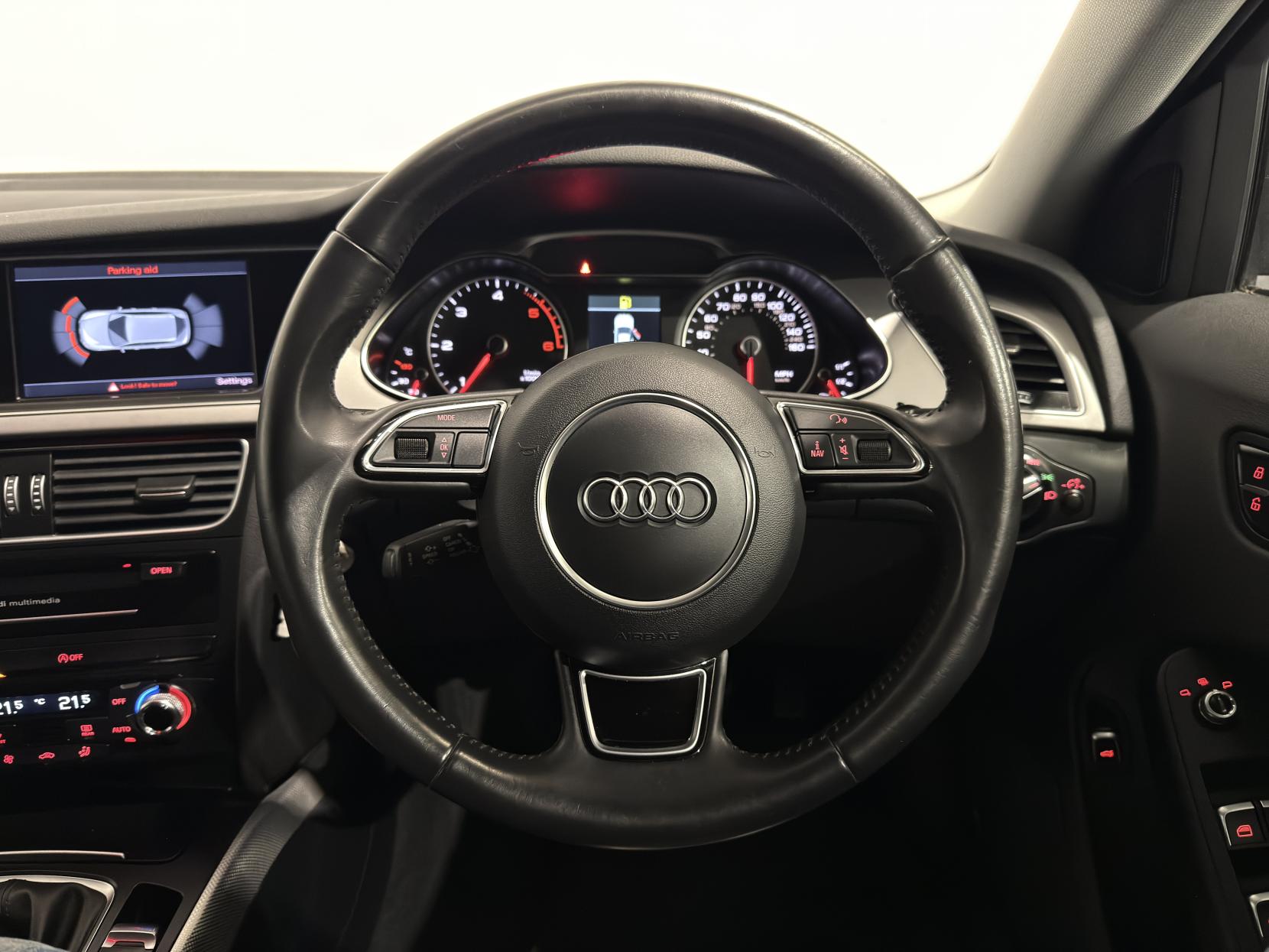 Audi A4 Avant 2.0 TDI ultra SE Estate 5dr Diesel Manual Euro 6 (s/s) (163 ps)