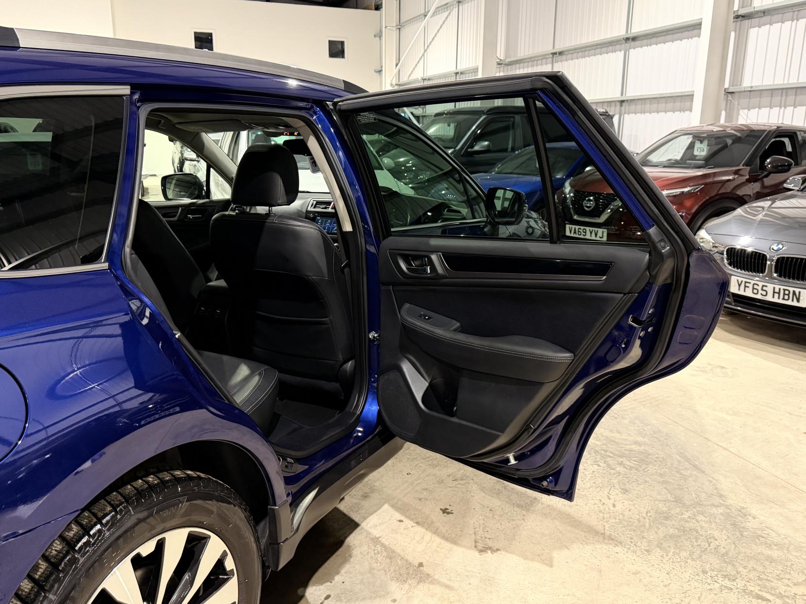 Subaru Outback 2.0D SE Premium Estate 5dr Diesel Lineartronic 4WD Euro 6 (150 ps)