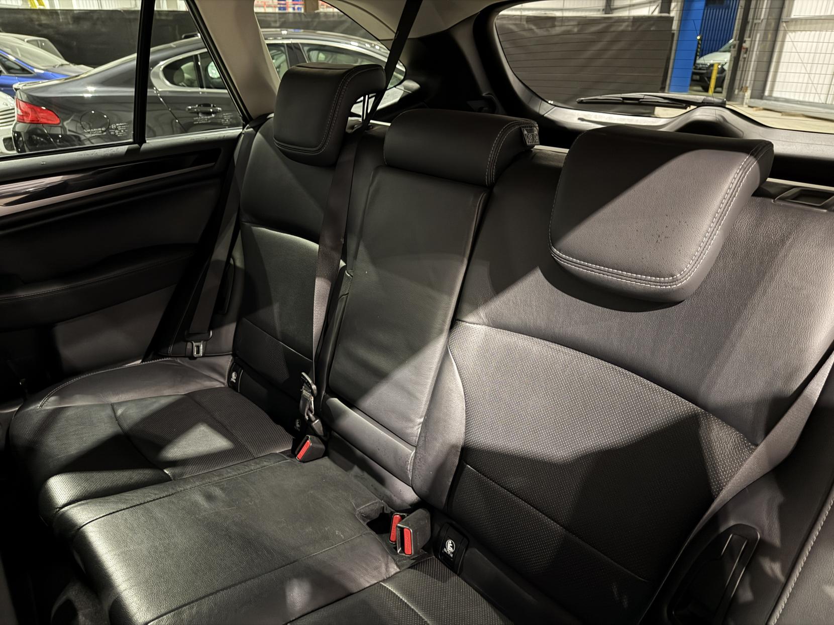 Subaru Outback 2.0D SE Premium Estate 5dr Diesel Lineartronic 4WD Euro 6 (150 ps)