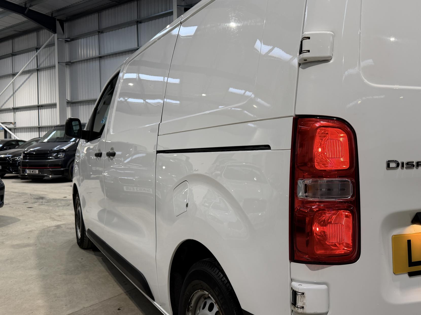 Citroen Dispatch 1.5 BlueHDi 1000 Enterprise Pro M Panel Van 6dr Diesel Manual FWD 2 Euro 6 (s/s) (100 ps)