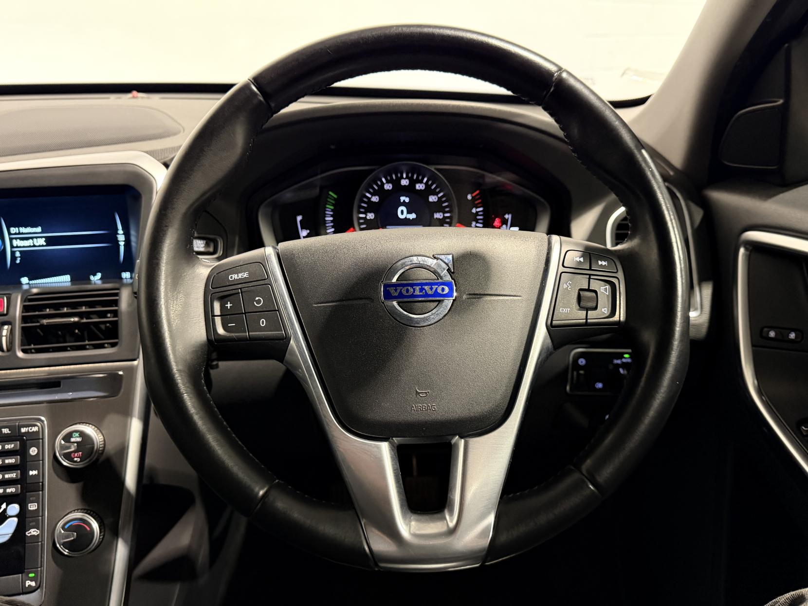 Volvo XC60 2.0 D4 SE Nav SUV 5dr Diesel Manual Euro 6 (s/s) (181 ps)
