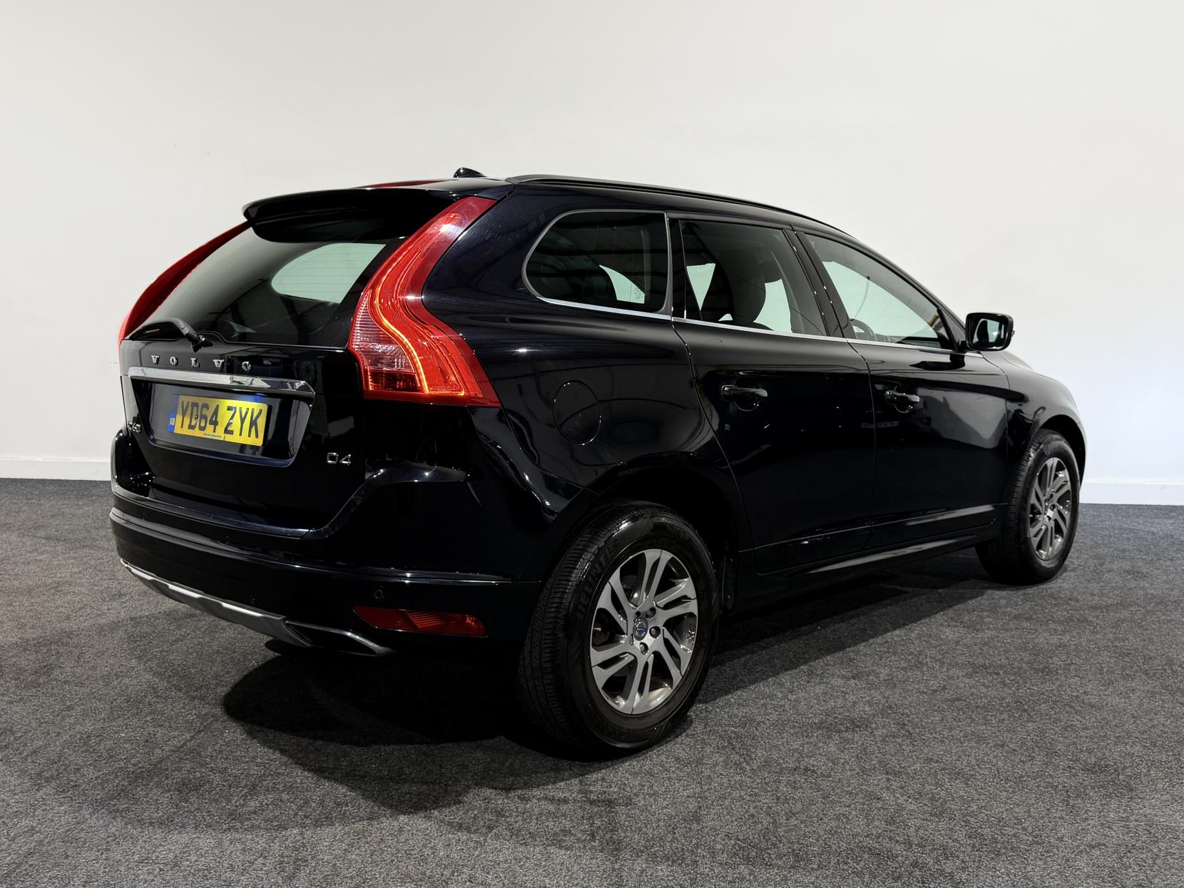 Volvo XC60 2.0 D4 SE Nav SUV 5dr Diesel Manual Euro 6 (s/s) (181 ps)