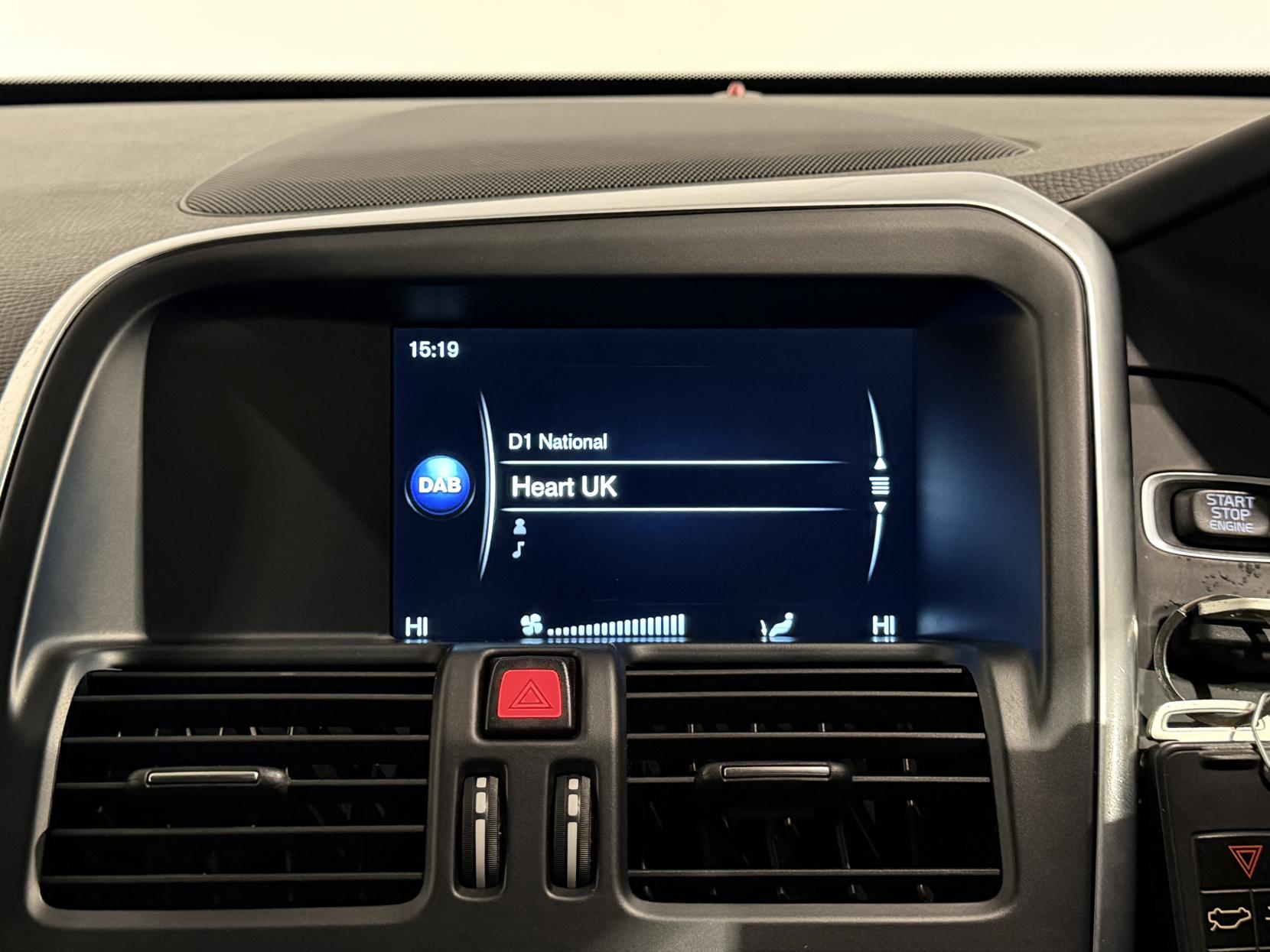 Volvo XC60 2.0 D4 SE Nav SUV 5dr Diesel Manual Euro 6 (s/s) (181 ps)