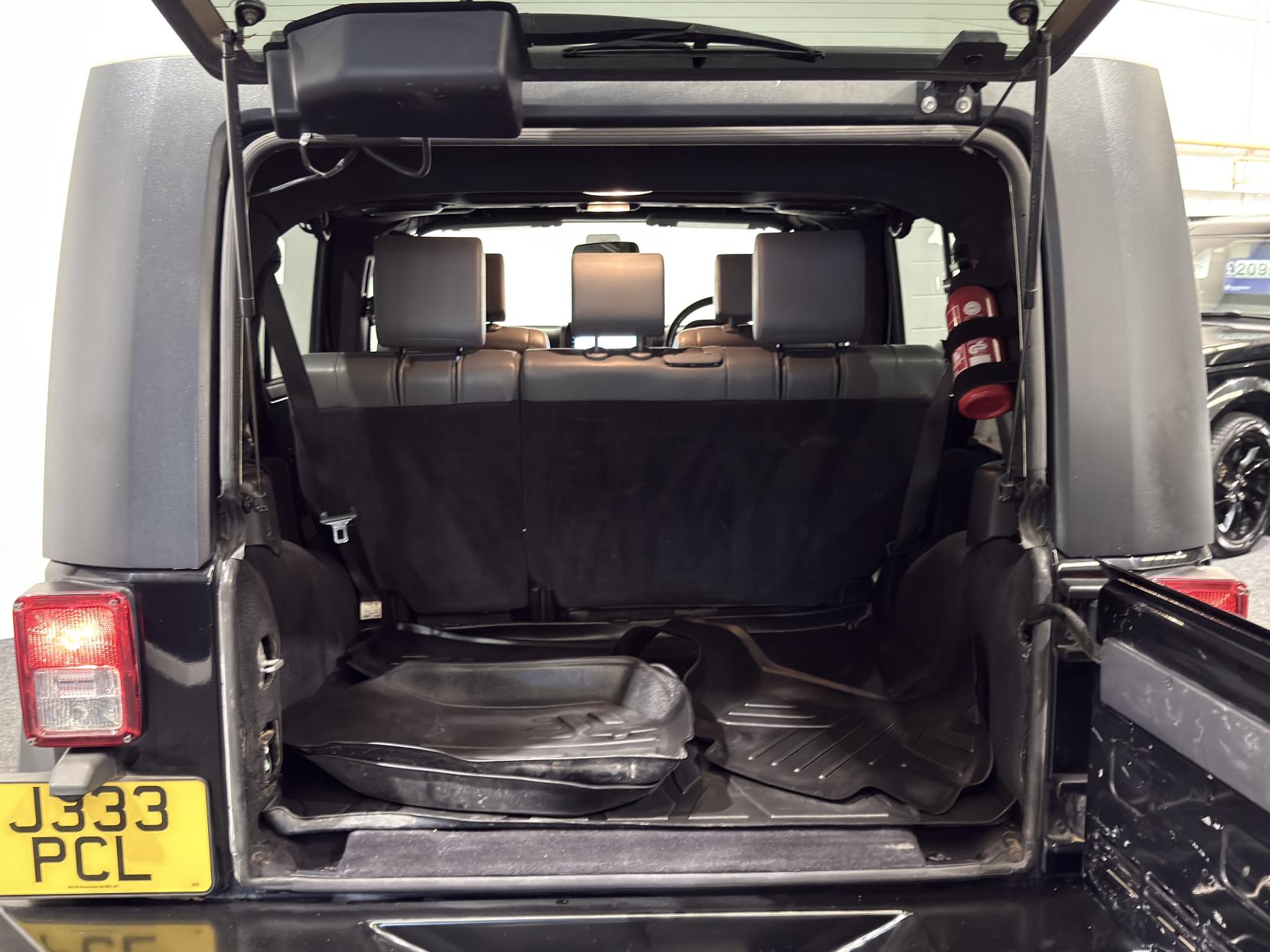 Jeep Wrangler 2.8 CRD Ultimate Unlimited SUV 4dr Diesel Auto 4WD Euro 4 (174 bhp)