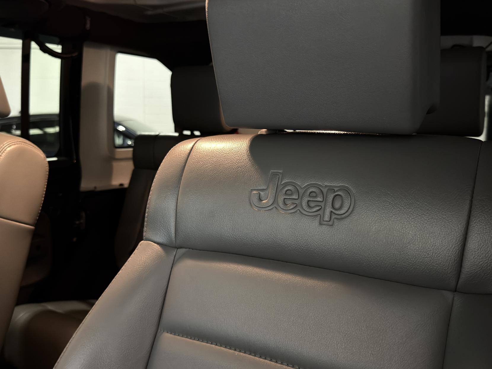 Jeep Wrangler 2.8 CRD Ultimate Unlimited SUV 4dr Diesel Auto 4WD Euro 4 (174 bhp)