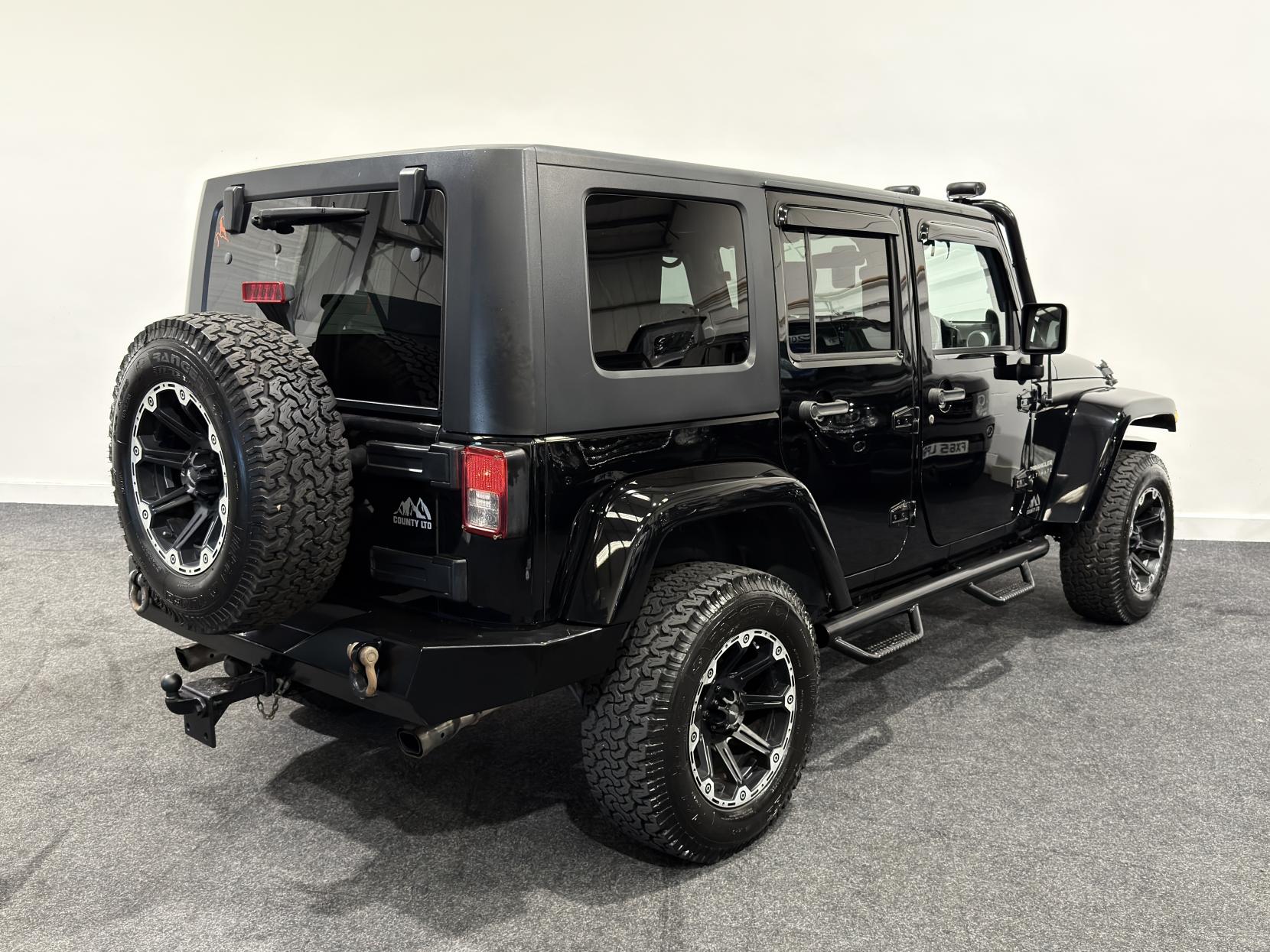Jeep Wrangler 2.8 CRD Ultimate Unlimited SUV 4dr Diesel Auto 4WD Euro 4 (174 bhp)