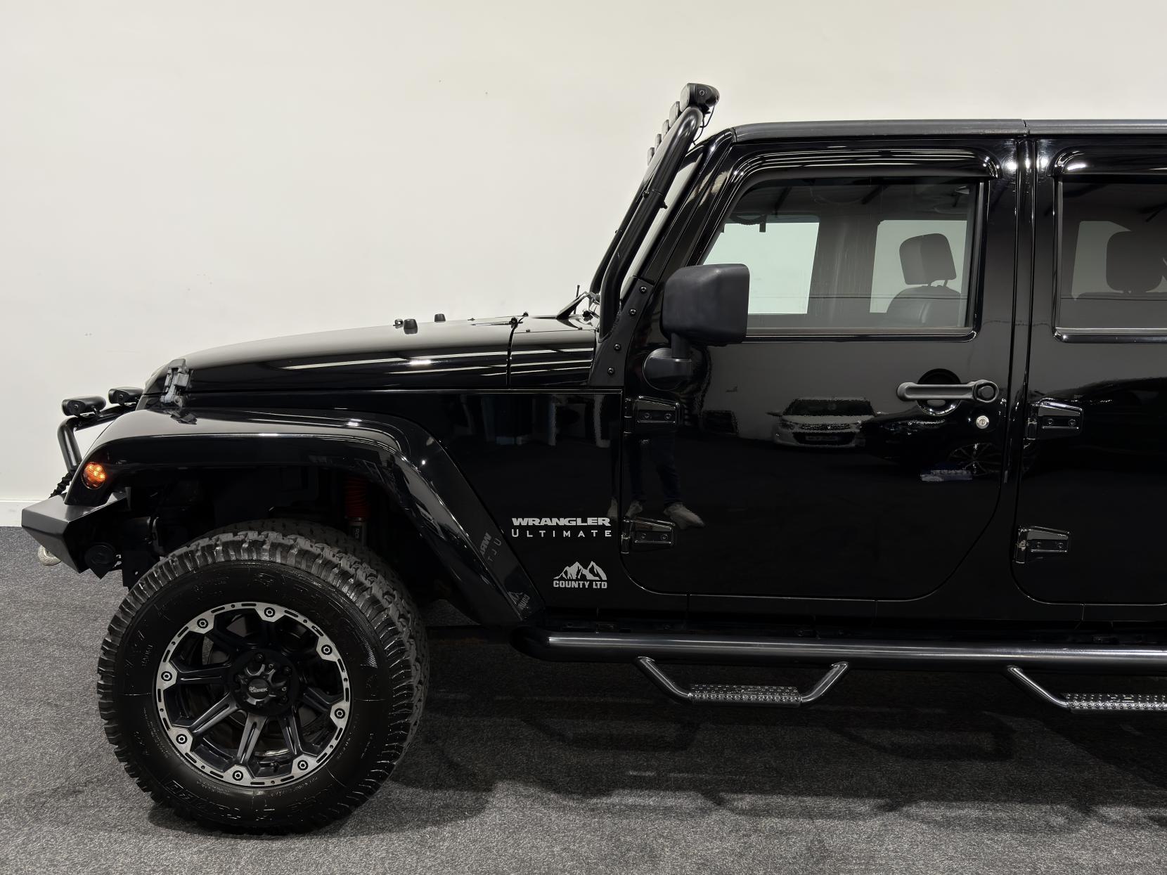 Jeep Wrangler 2.8 CRD Ultimate Unlimited SUV 4dr Diesel Auto 4WD Euro 4 (174 bhp)