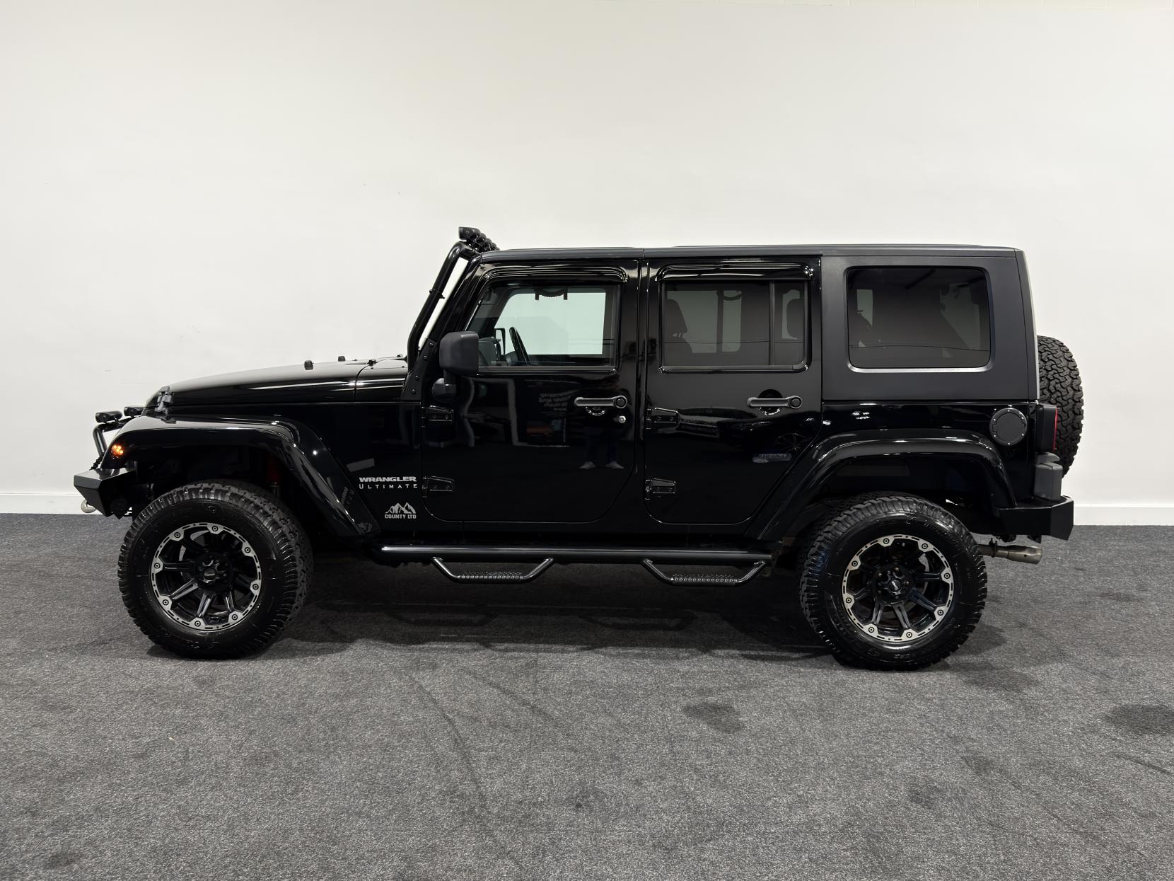 Jeep Wrangler 2.8 CRD Ultimate Unlimited SUV 4dr Diesel Auto 4WD Euro 4 (174 bhp)