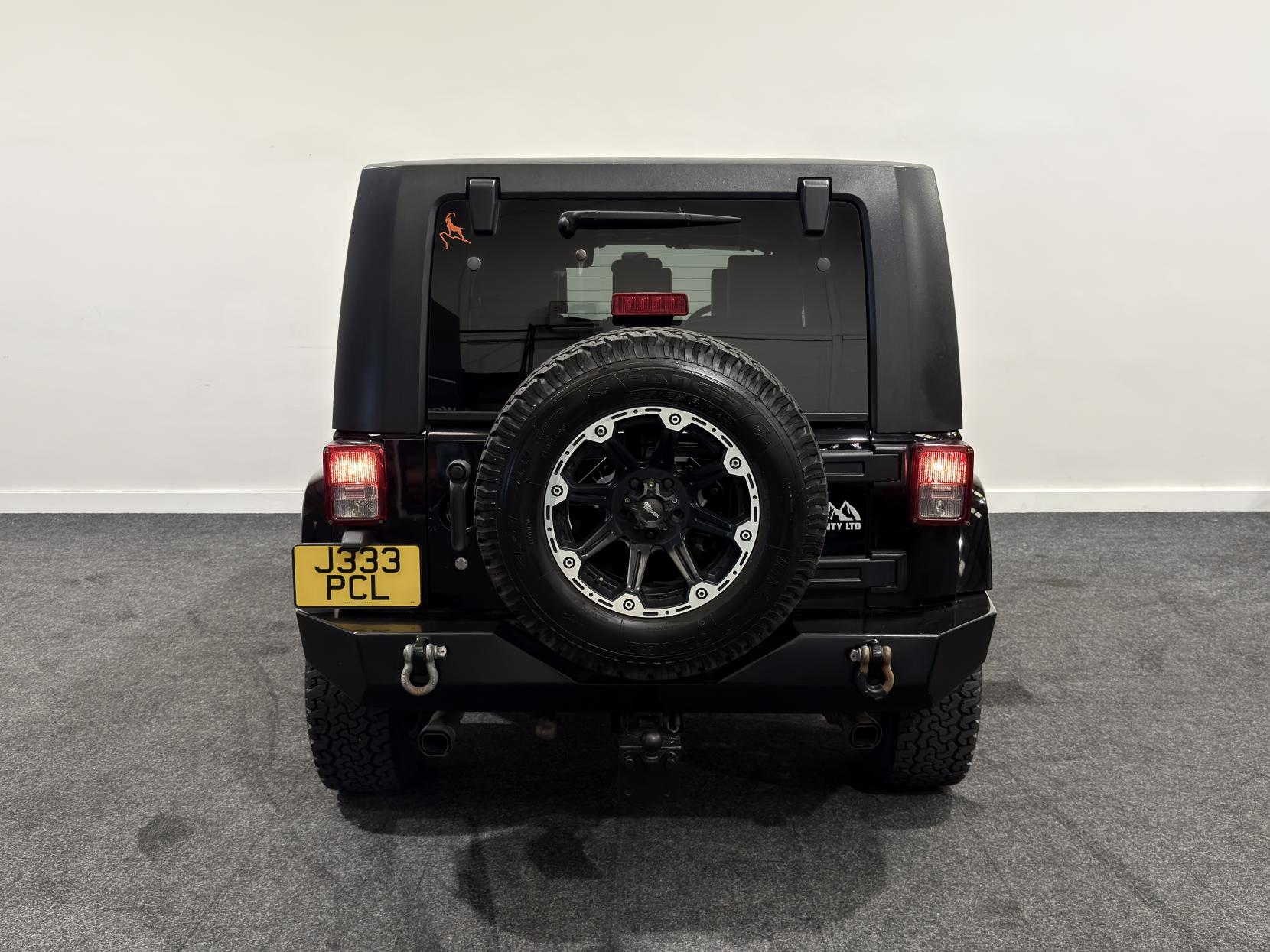 Jeep Wrangler 2.8 CRD Ultimate Unlimited SUV 4dr Diesel Auto 4WD Euro 4 (174 bhp)