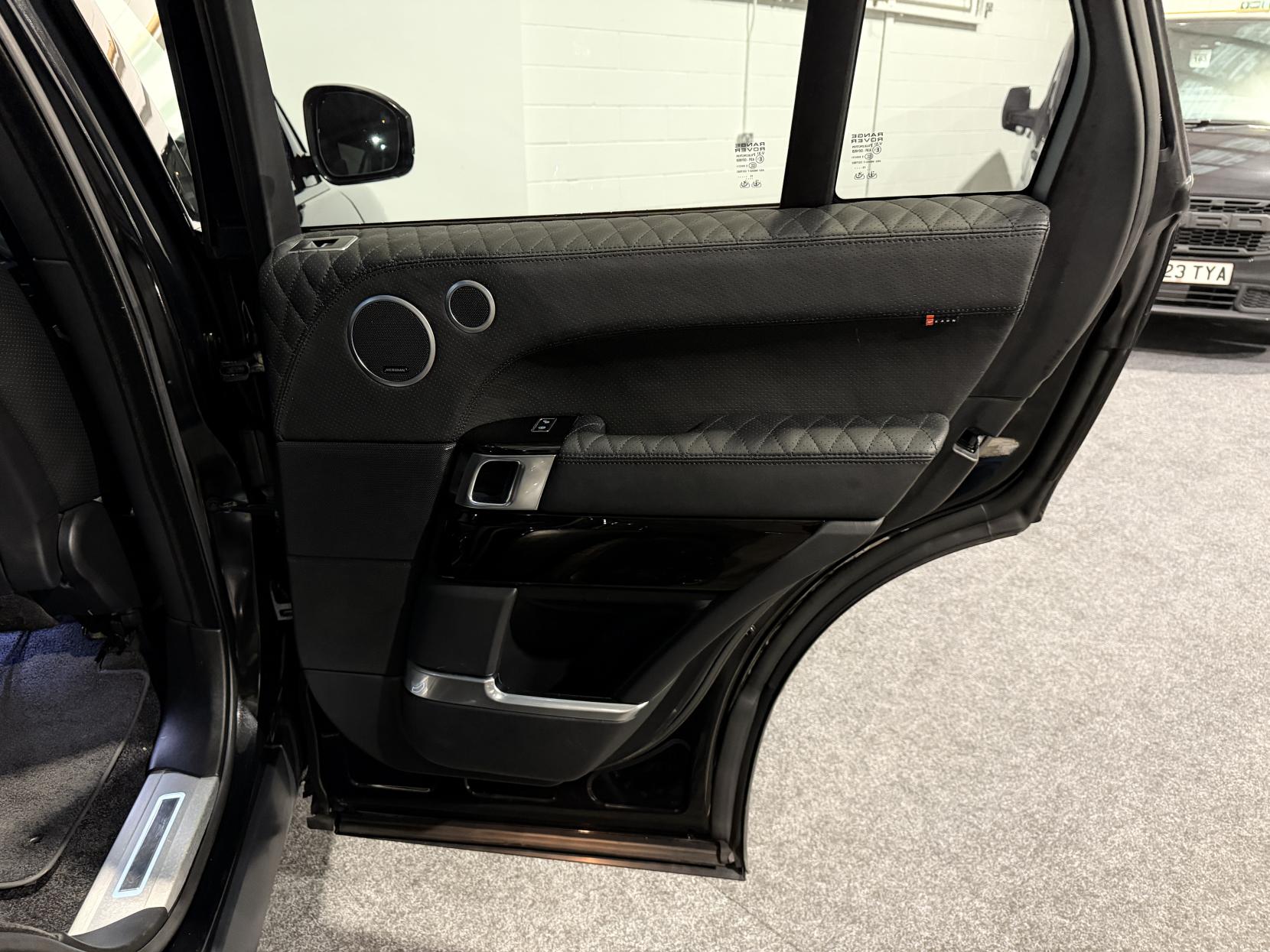 Land Rover Range Rover 5.0 V8 Autobiography SUV 5dr Petrol Auto 4WD Euro 5 (s/s) (510 ps)