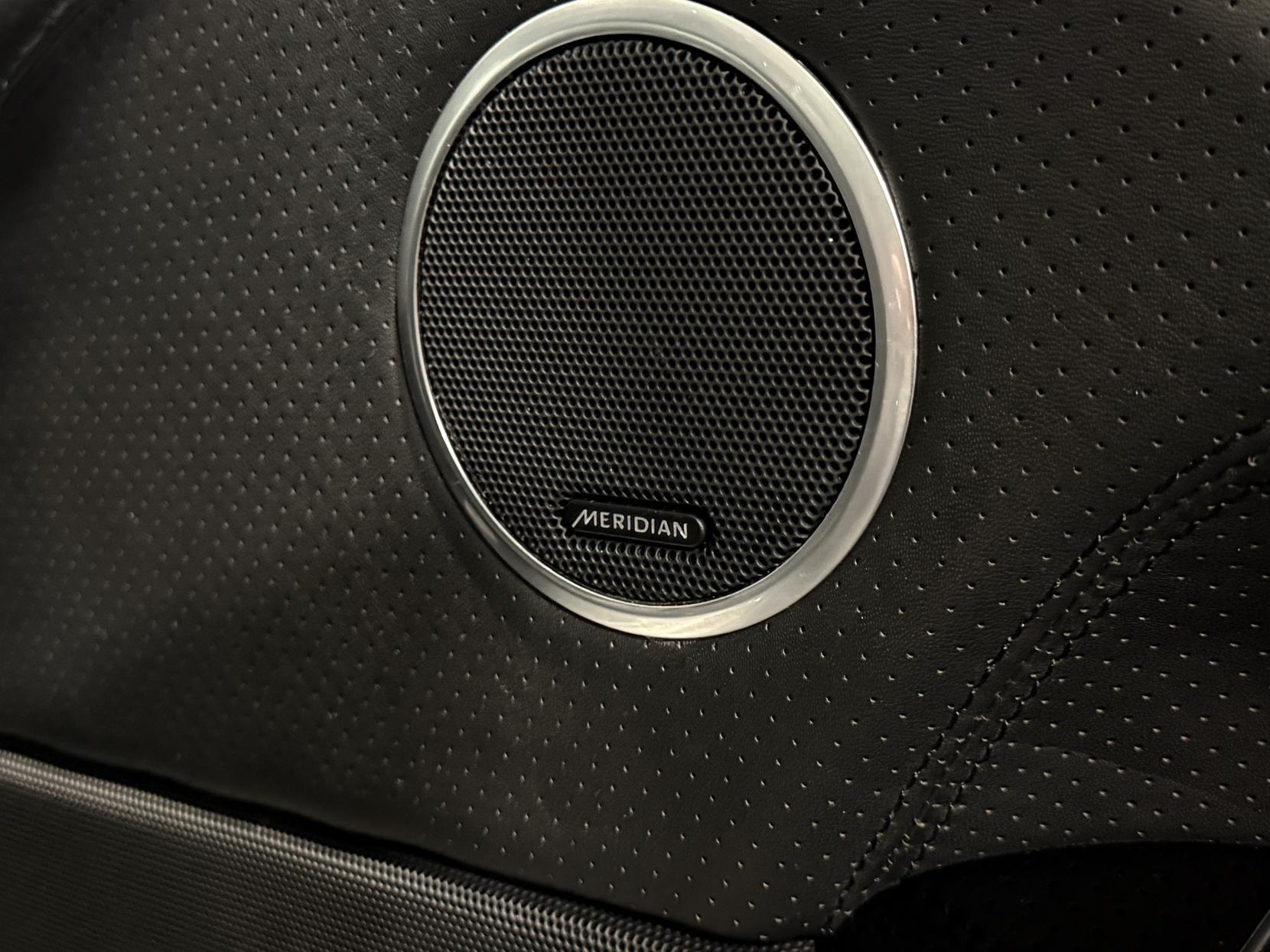 Land Rover Range Rover 5.0 V8 Autobiography SUV 5dr Petrol Auto 4WD Euro 5 (s/s) (510 ps)