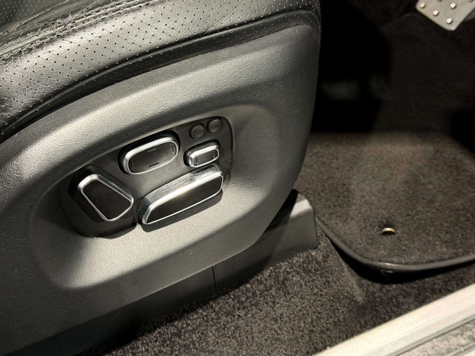 Land Rover Range Rover 5.0 V8 Autobiography SUV 5dr Petrol Auto 4WD Euro 5 (s/s) (510 ps)