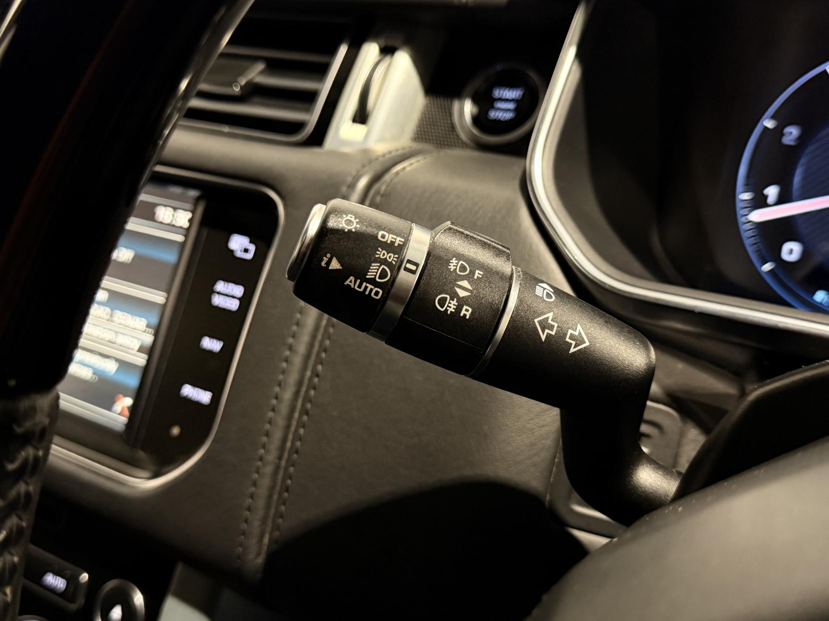 Land Rover Range Rover 5.0 V8 Autobiography SUV 5dr Petrol Auto 4WD Euro 5 (s/s) (510 ps)