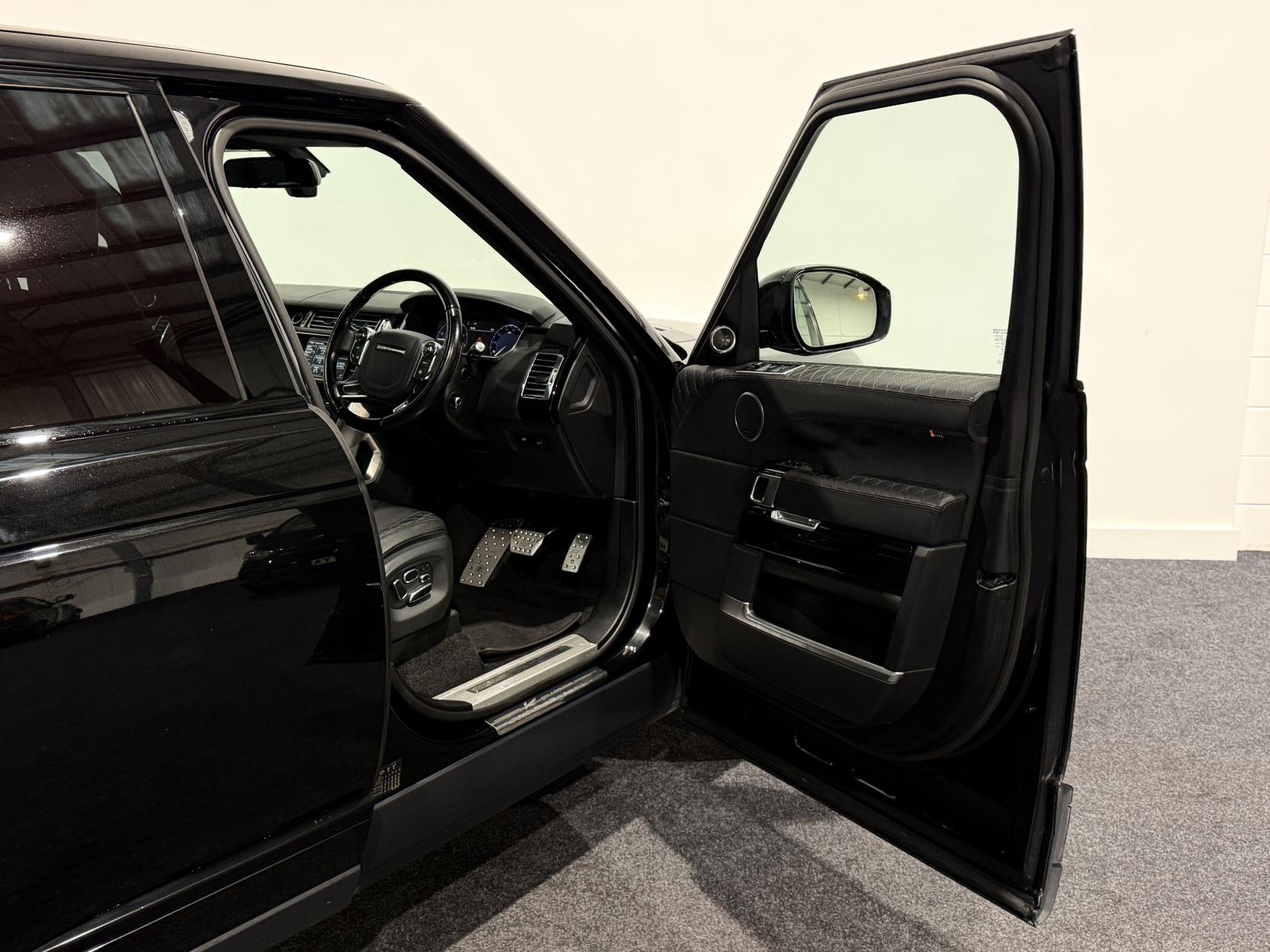 Land Rover Range Rover 5.0 V8 Autobiography SUV 5dr Petrol Auto 4WD Euro 5 (s/s) (510 ps)