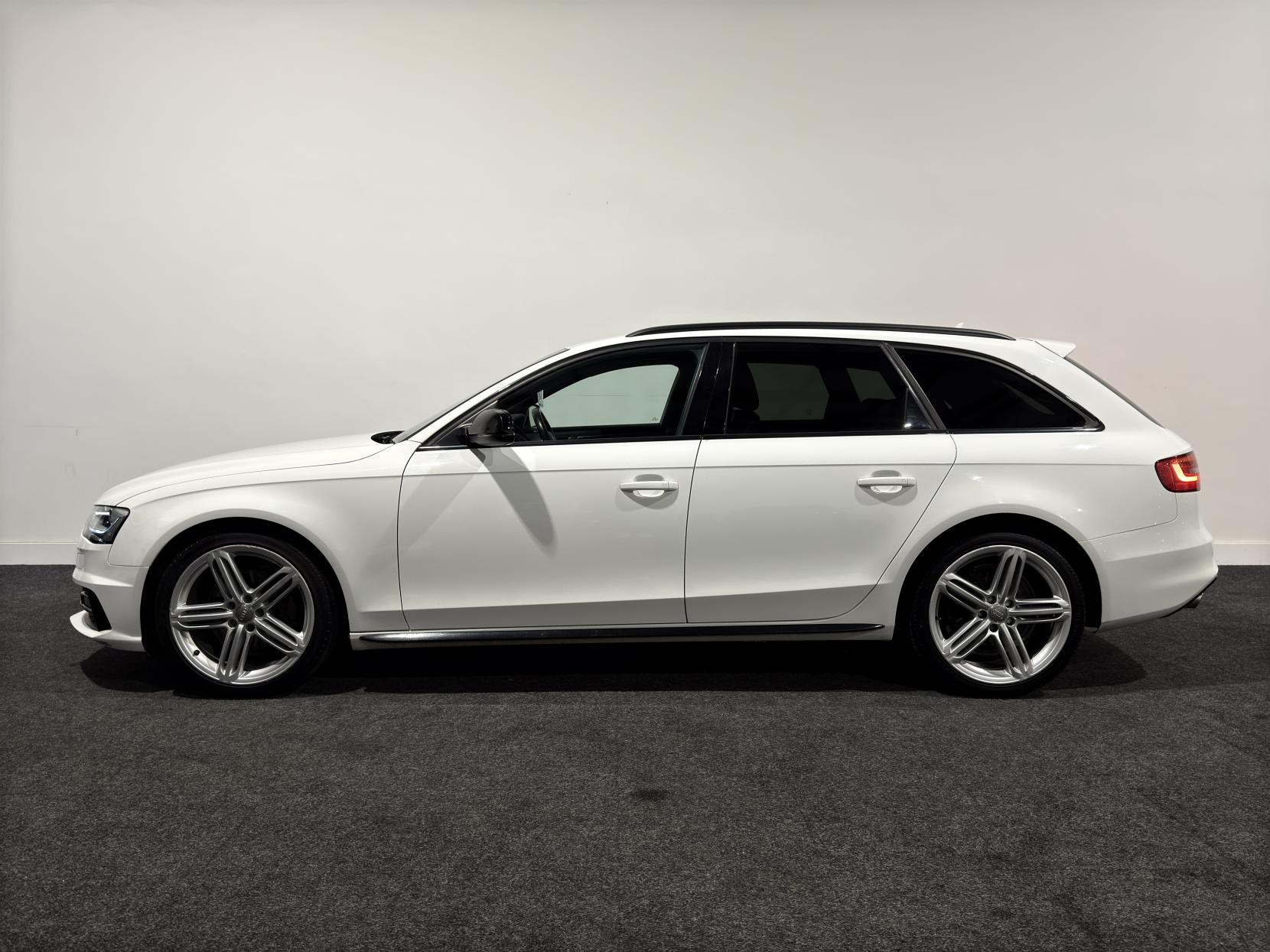 Audi A4 Avant 2.0 TDI Black Edition Estate 5dr Diesel Multitronic Euro 6 (s/s) (Nav) (190 ps)