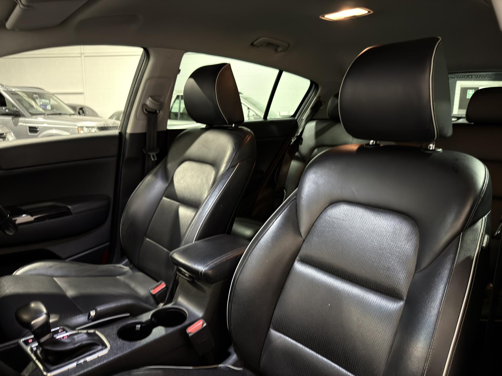 Kia Sportage 2.0 CRDi KX-3 SUV 5dr Diesel Auto AWD Euro 6 (134 bhp)