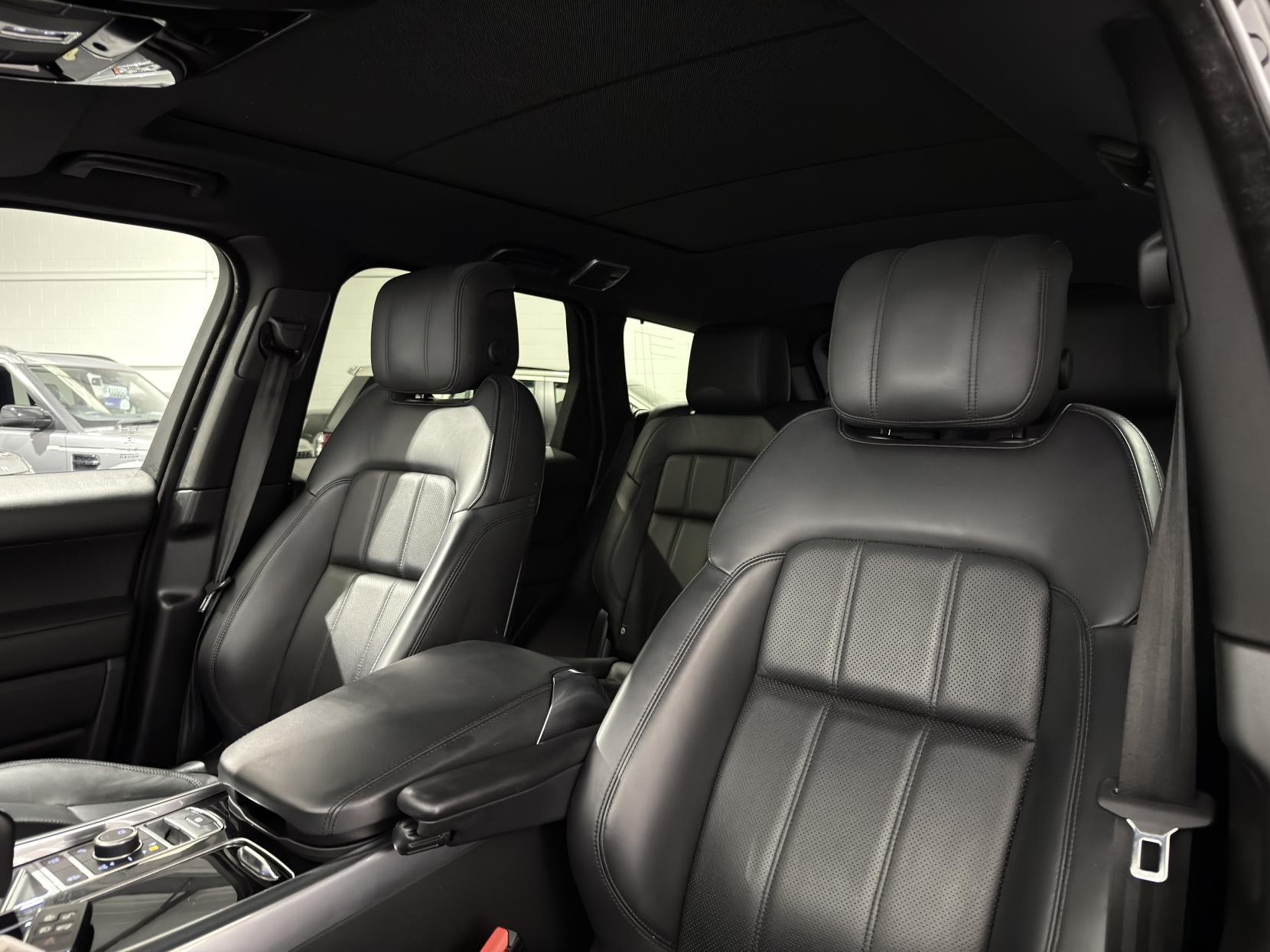 Land Rover Range Rover Sport 3.0 D300 MHEV HSE Dynamic Black SUV 5dr Diesel Auto 4WD Euro 6 (s/s) (300 ps)