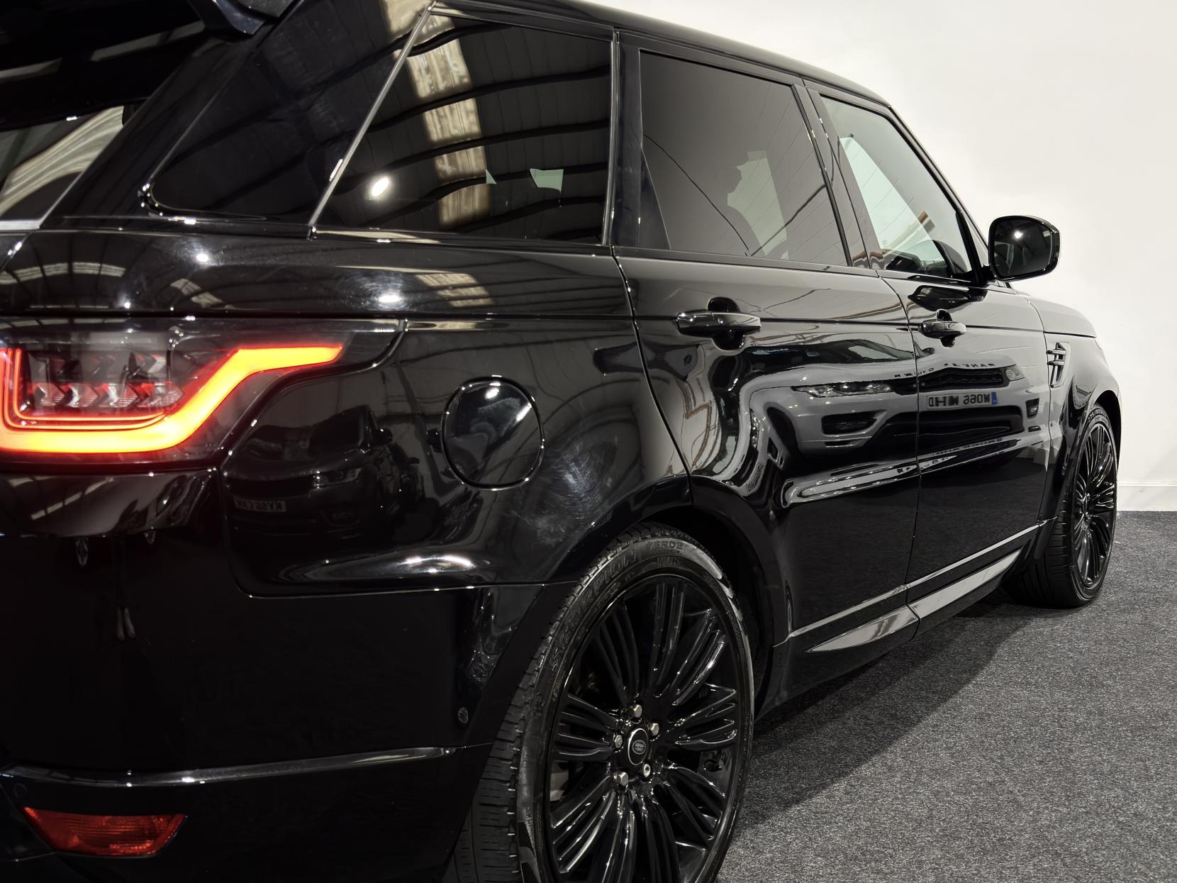 Land Rover Range Rover Sport 3.0 D300 MHEV HSE Dynamic Black SUV 5dr Diesel Auto 4WD Euro 6 (s/s) (300 ps)