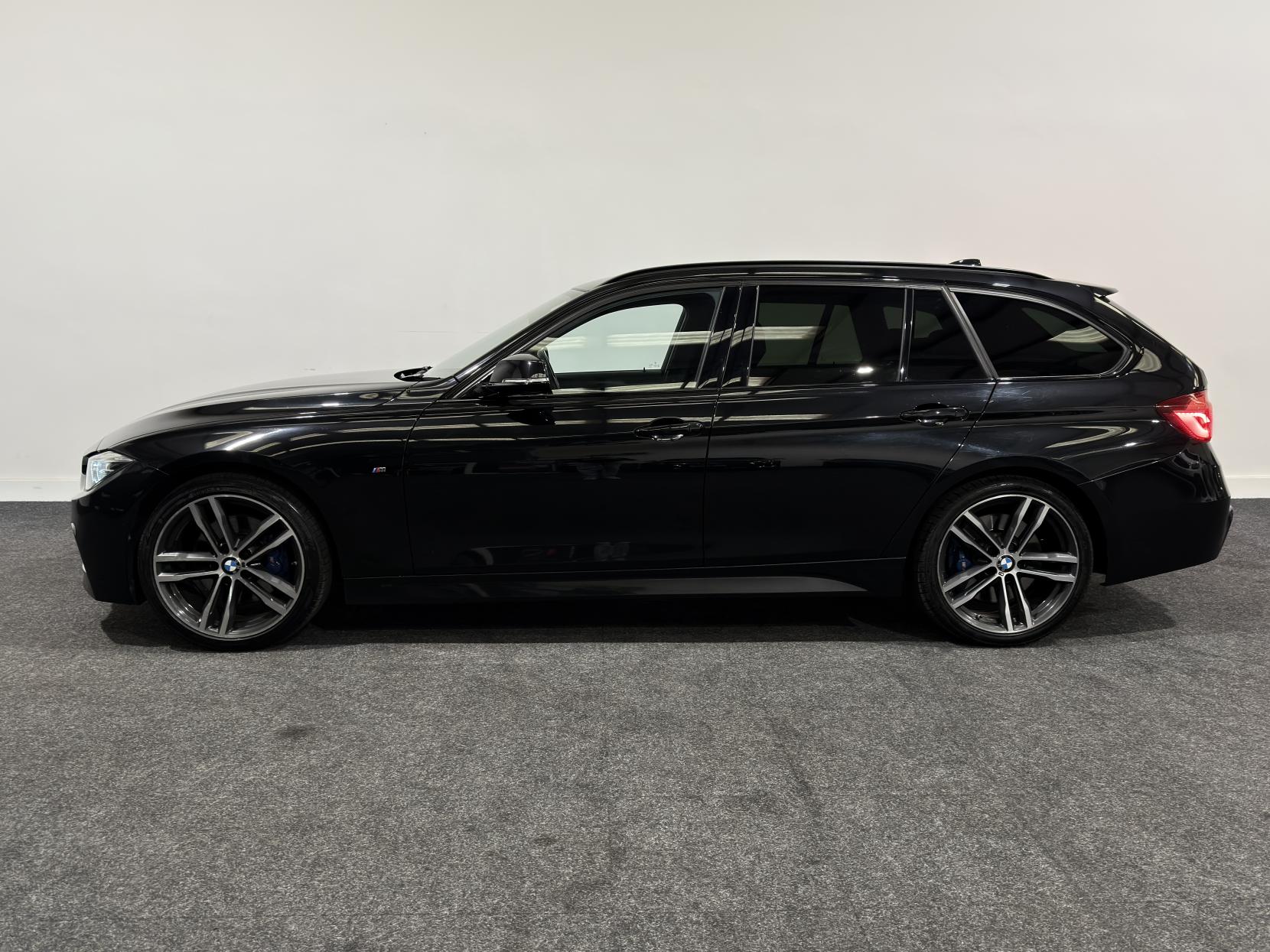 BMW 3 Series 2.0 320d M Sport Shadow Edition Touring 5dr Diesel Auto Euro 6 (s/s) (190 ps)