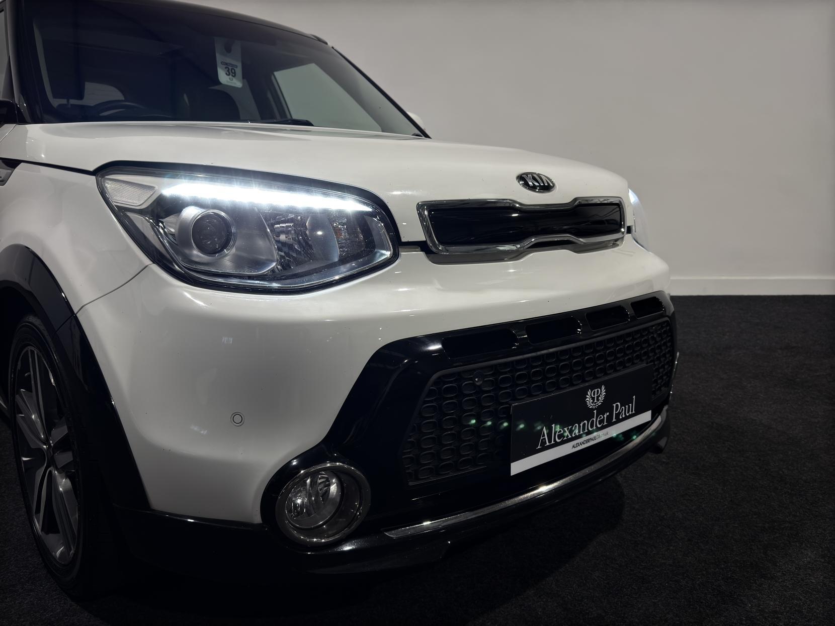 Kia Soul 1.6 CRDi Maxx SUV 5dr Diesel Manual Euro 6 (134 bhp)