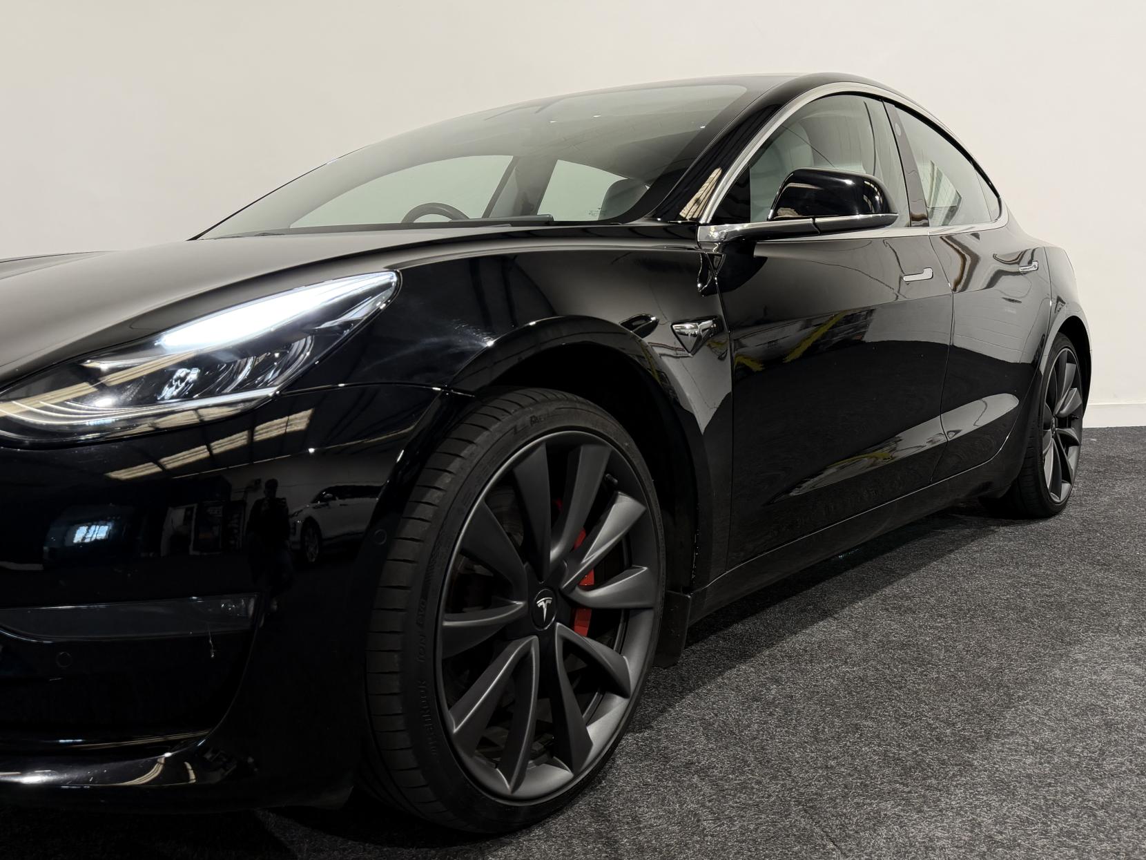 Tesla Model 3 (Dual Motor) Performance Saloon 4dr Electric Auto 4WDE (Performance Upgrade) (449 bhp)