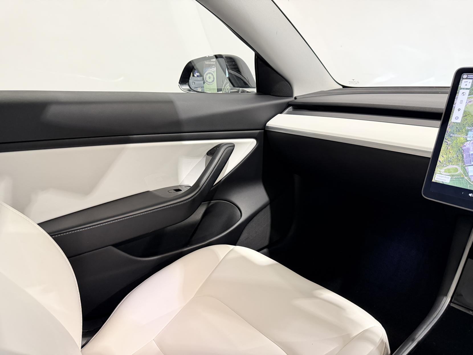 Tesla Model 3 (Dual Motor) Performance Saloon 4dr Electric Auto 4WDE (Performance Upgrade) (449 bhp)