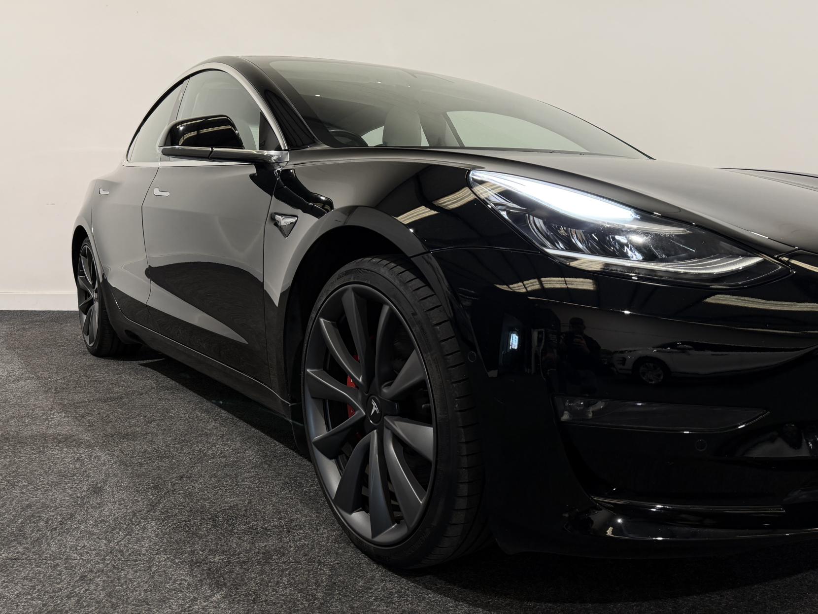 Tesla Model 3 (Dual Motor) Performance Saloon 4dr Electric Auto 4WDE (Performance Upgrade) (449 bhp)