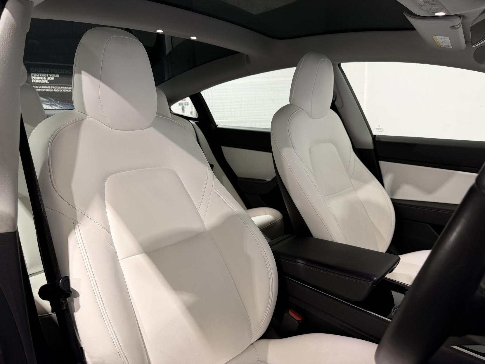 Tesla Model 3 (Dual Motor) Performance Saloon 4dr Electric Auto 4WDE (Performance Upgrade) (449 bhp)