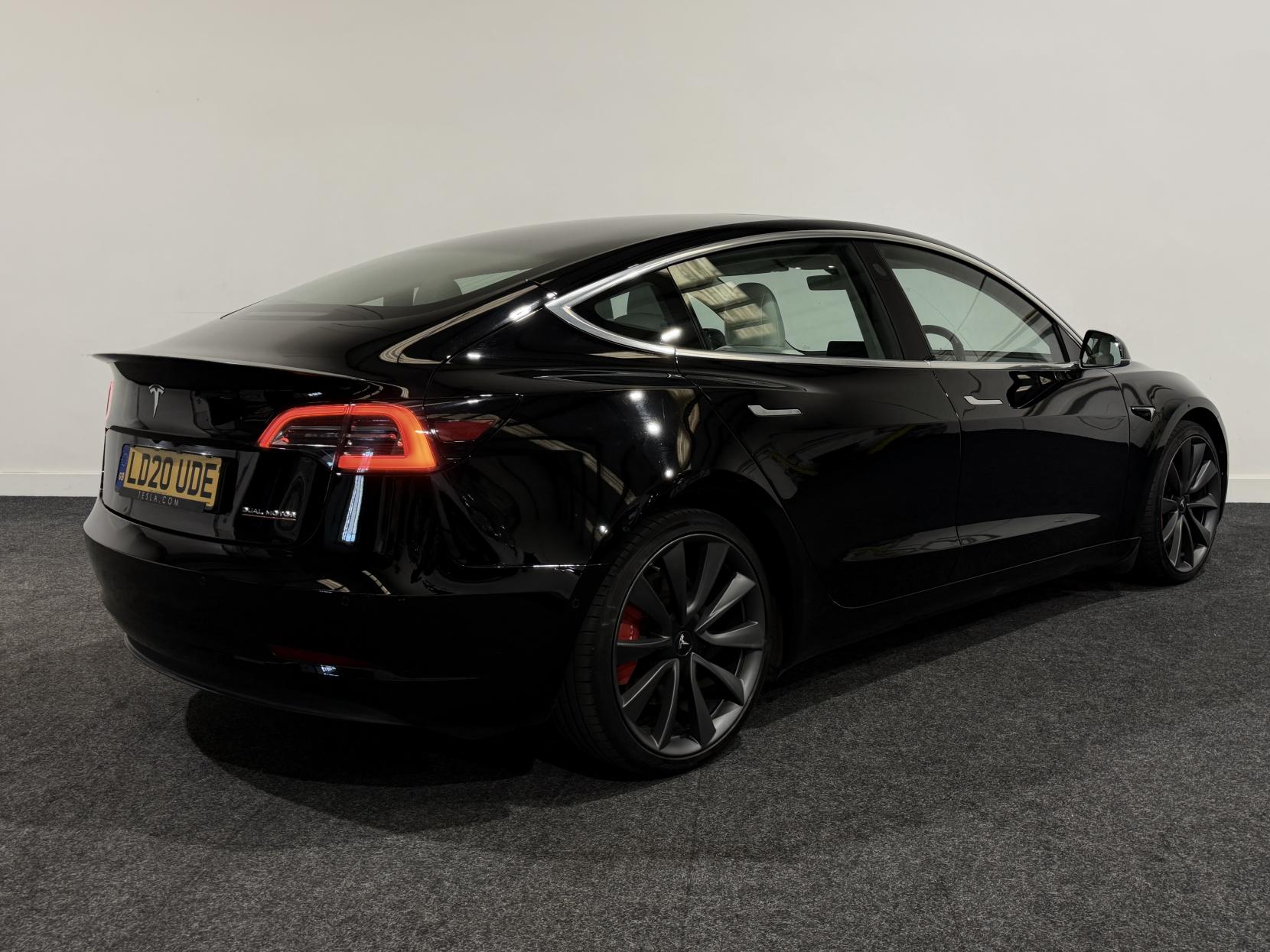 Tesla Model 3 (Dual Motor) Performance Saloon 4dr Electric Auto 4WDE (Performance Upgrade) (449 bhp)
