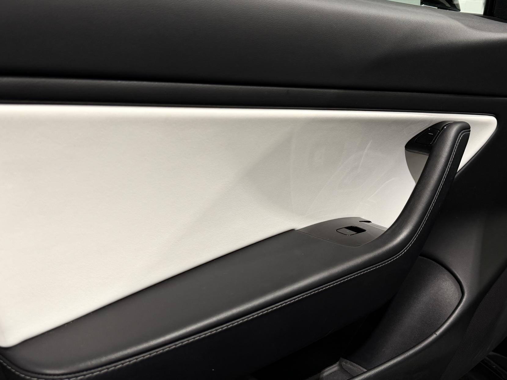 Tesla Model 3 (Dual Motor) Performance Saloon 4dr Electric Auto 4WDE (Performance Upgrade) (449 bhp)