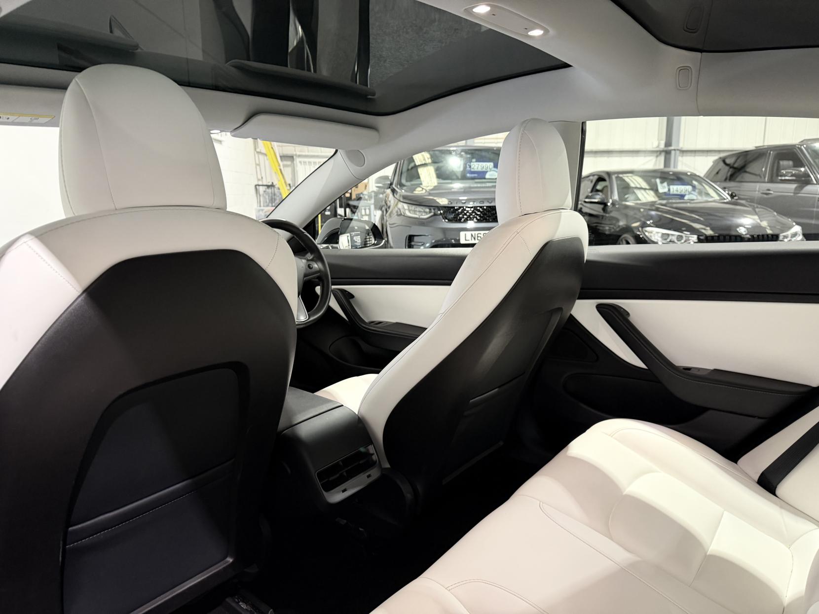 Tesla Model 3 (Dual Motor) Performance Saloon 4dr Electric Auto 4WDE (Performance Upgrade) (449 bhp)