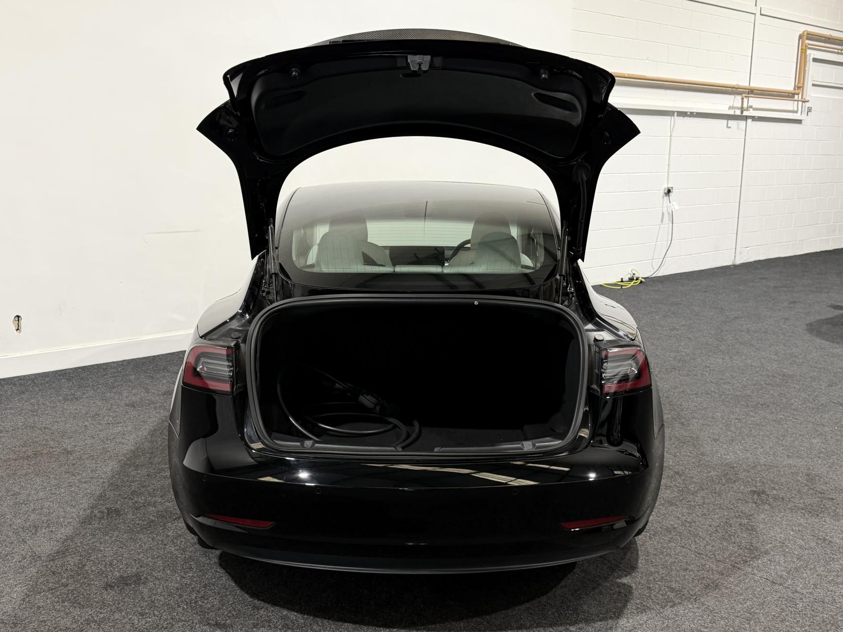 Tesla Model 3 (Dual Motor) Performance Saloon 4dr Electric Auto 4WDE (Performance Upgrade) (449 bhp)