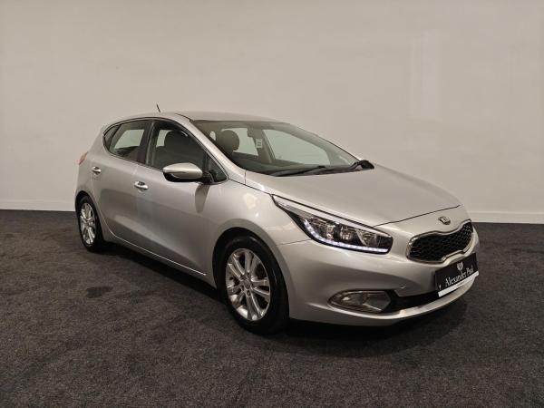 Kia Ceed 1.6 CRDi EcoDynamics 2 Hatchback 5dr Diesel Manual Euro 5 (s/s) (126 bhp)
