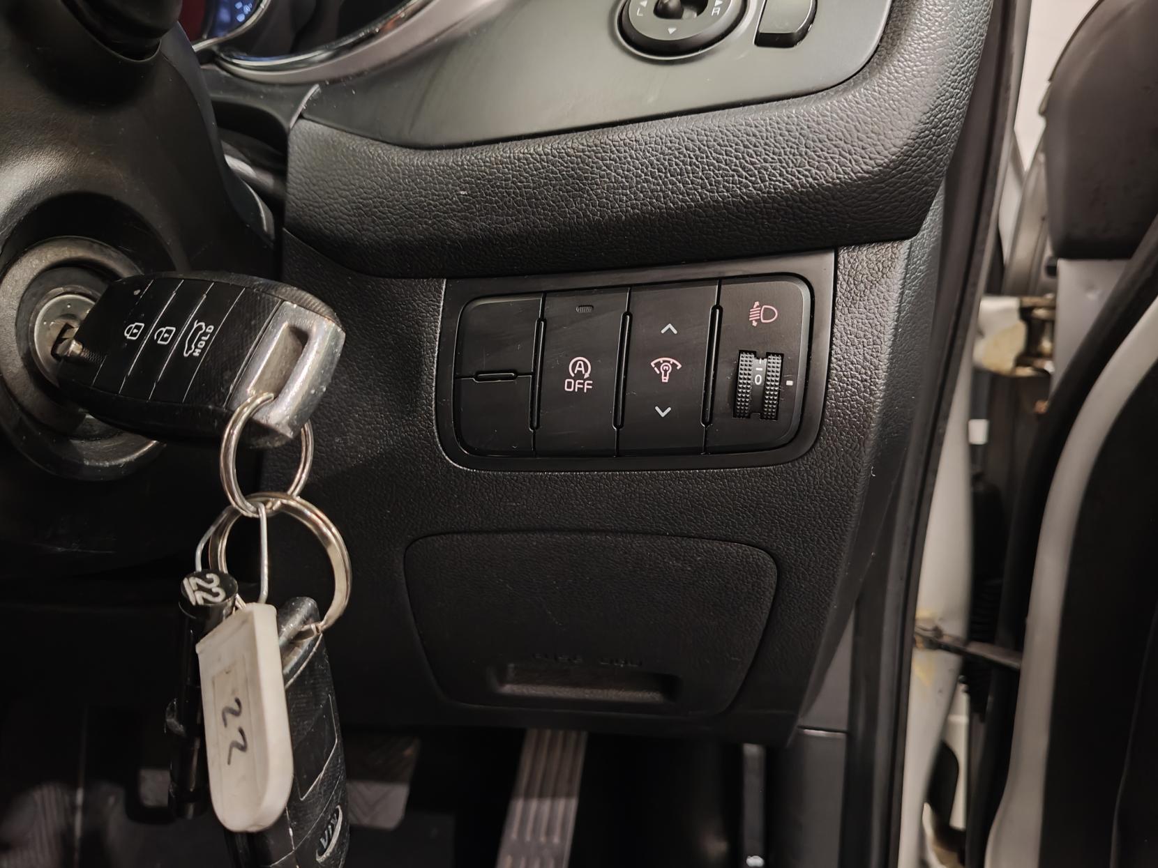Kia Ceed 1.6 CRDi EcoDynamics 2 Hatchback 5dr Diesel Manual Euro 5 (s/s) (126 bhp)