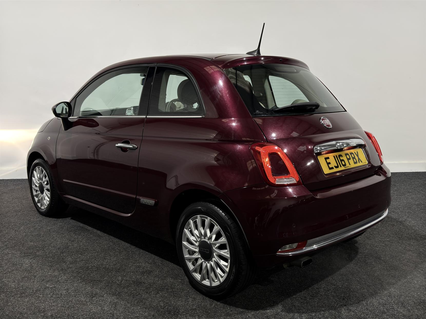 Fiat 500 1.2 Lounge Hatchback 3dr Petrol Manual Euro 6 (s/s) (69 bhp)