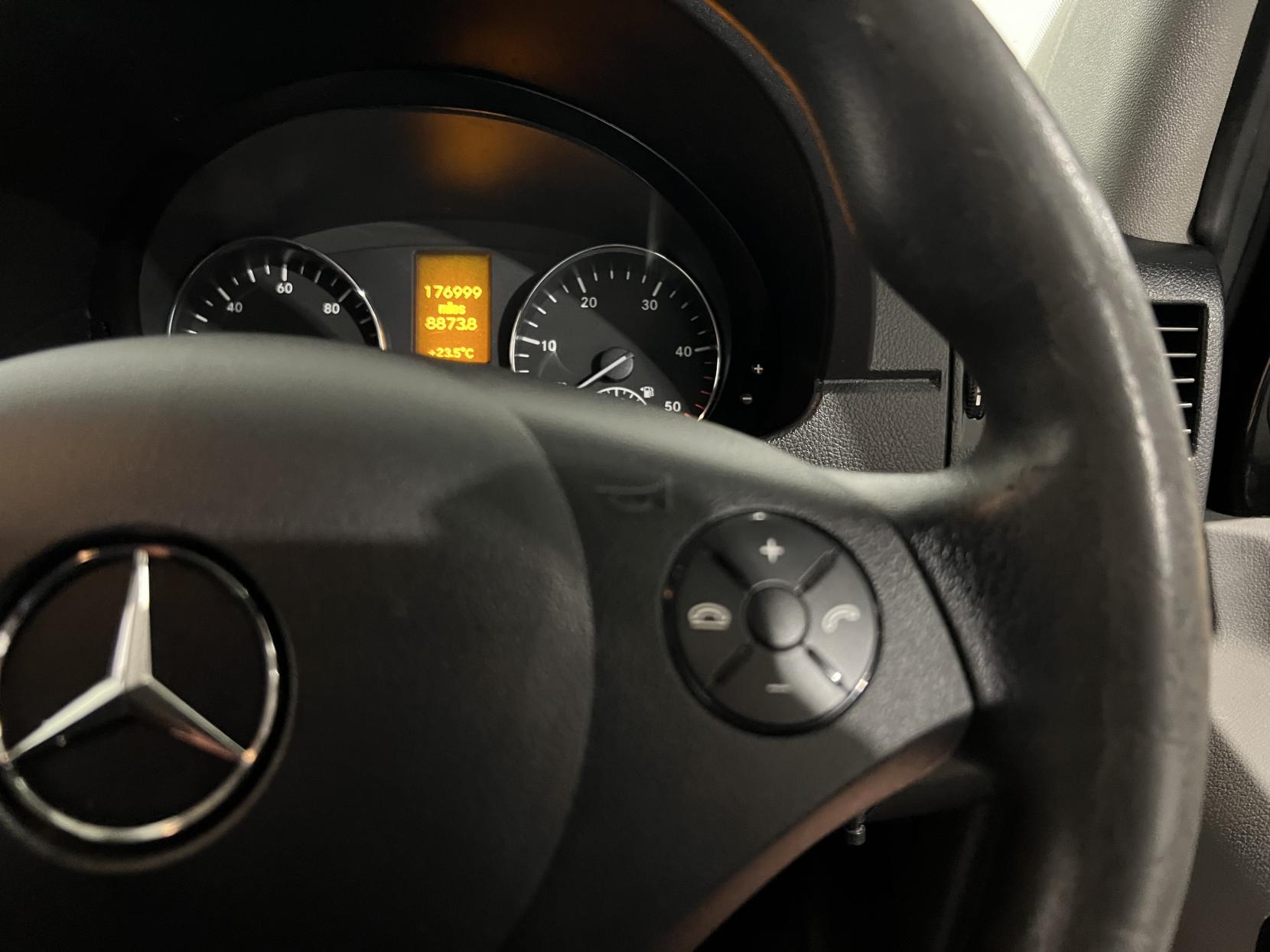 Mercedes-Benz Sprinter 2.1 313 CDi Panel Van 4dr Diesel Manual RWD L2 (129 bhp)