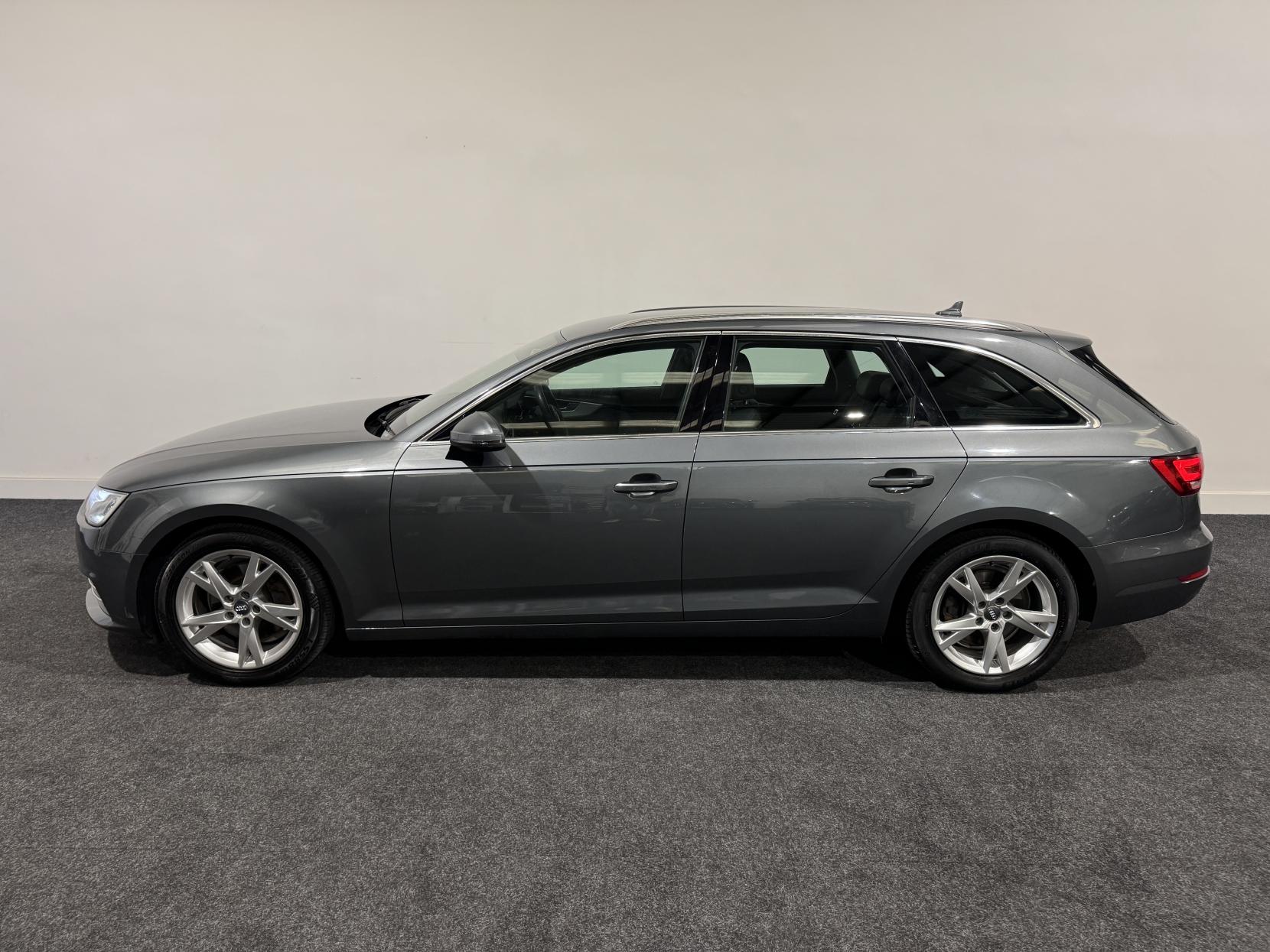 Audi A4 Avant 2.0 TDI ultra Sport Estate 5dr Diesel S Tronic Euro 6 (s/s) (150 ps)