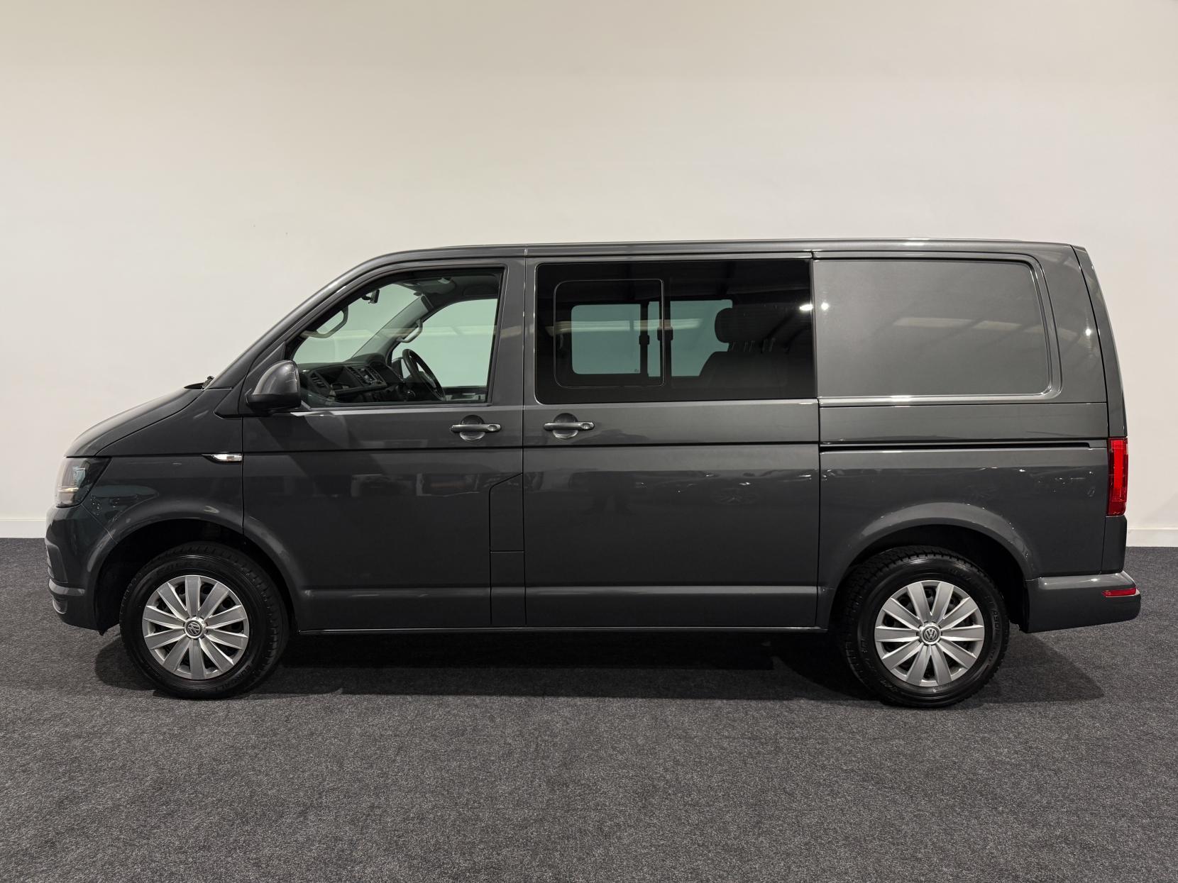 Volkswagen Transporter 2.0 TDI T32 BlueMotion Tech Trendline Crew Van Double Cab 5dr Diesel Manual FWD SWB Euro 6 (s/s) (150 ps)