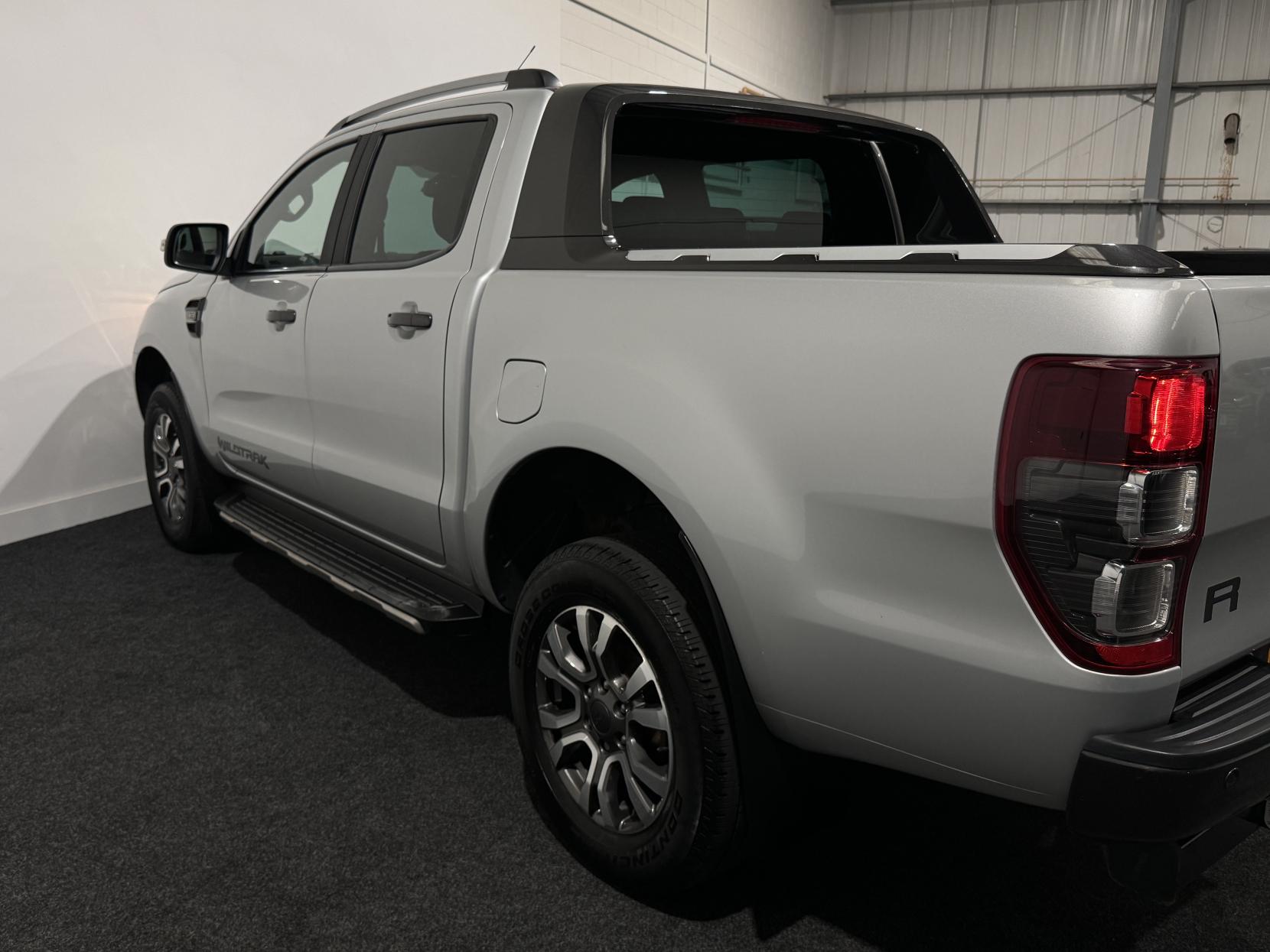 Ford Ranger 3.2 TDCi Wildtrak Pickup Double Cab 4dr Diesel Auto 4WD Euro 5 (200 ps)