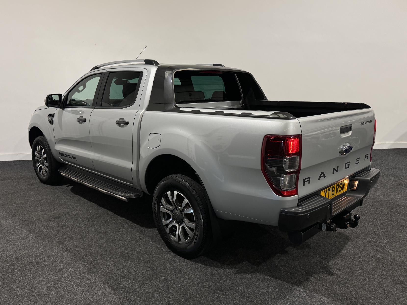 Ford Ranger 3.2 TDCi Wildtrak Pickup Double Cab 4dr Diesel Auto 4WD Euro 5 (200 ps)