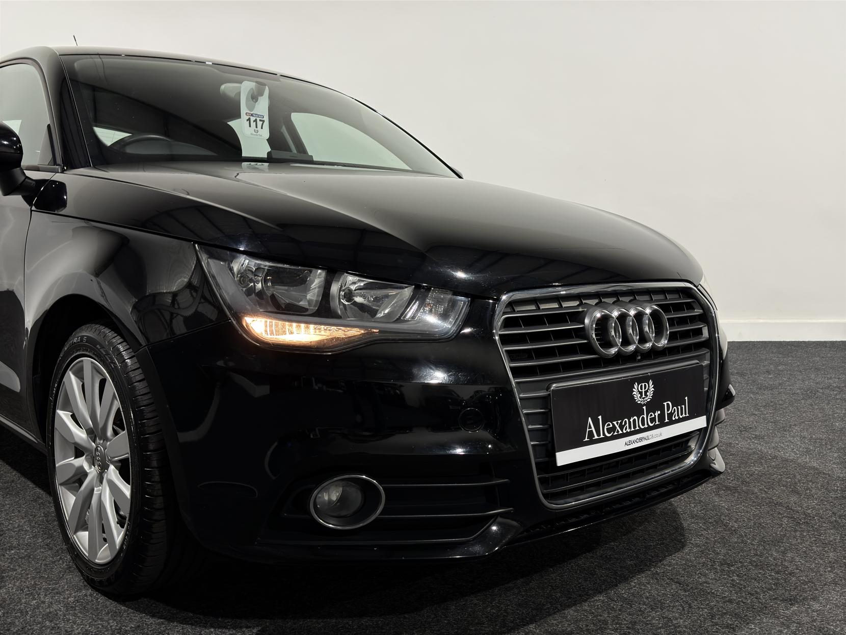 Audi A1 1.6 TDI Sport Sportback 5dr Diesel Manual Euro 5 (s/s) (105 ps)