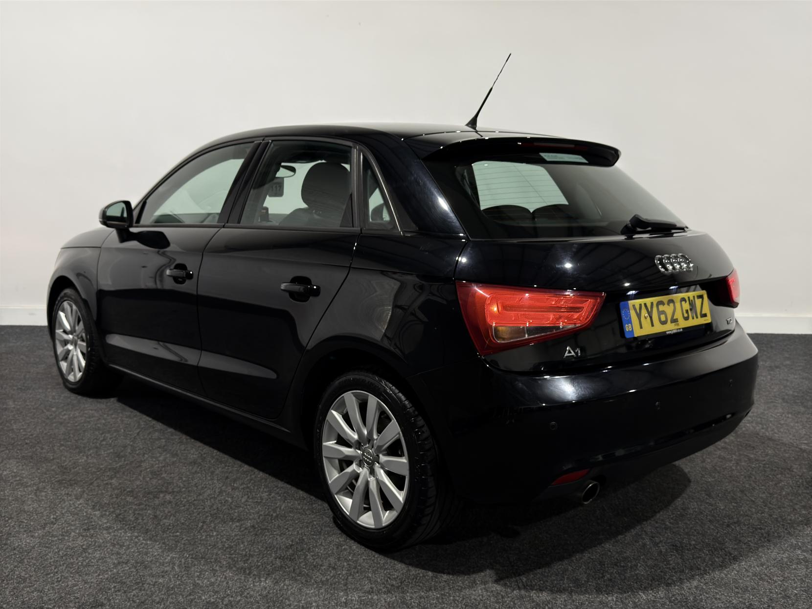 Audi A1 1.6 TDI Sport Sportback 5dr Diesel Manual Euro 5 (s/s) (105 ps)