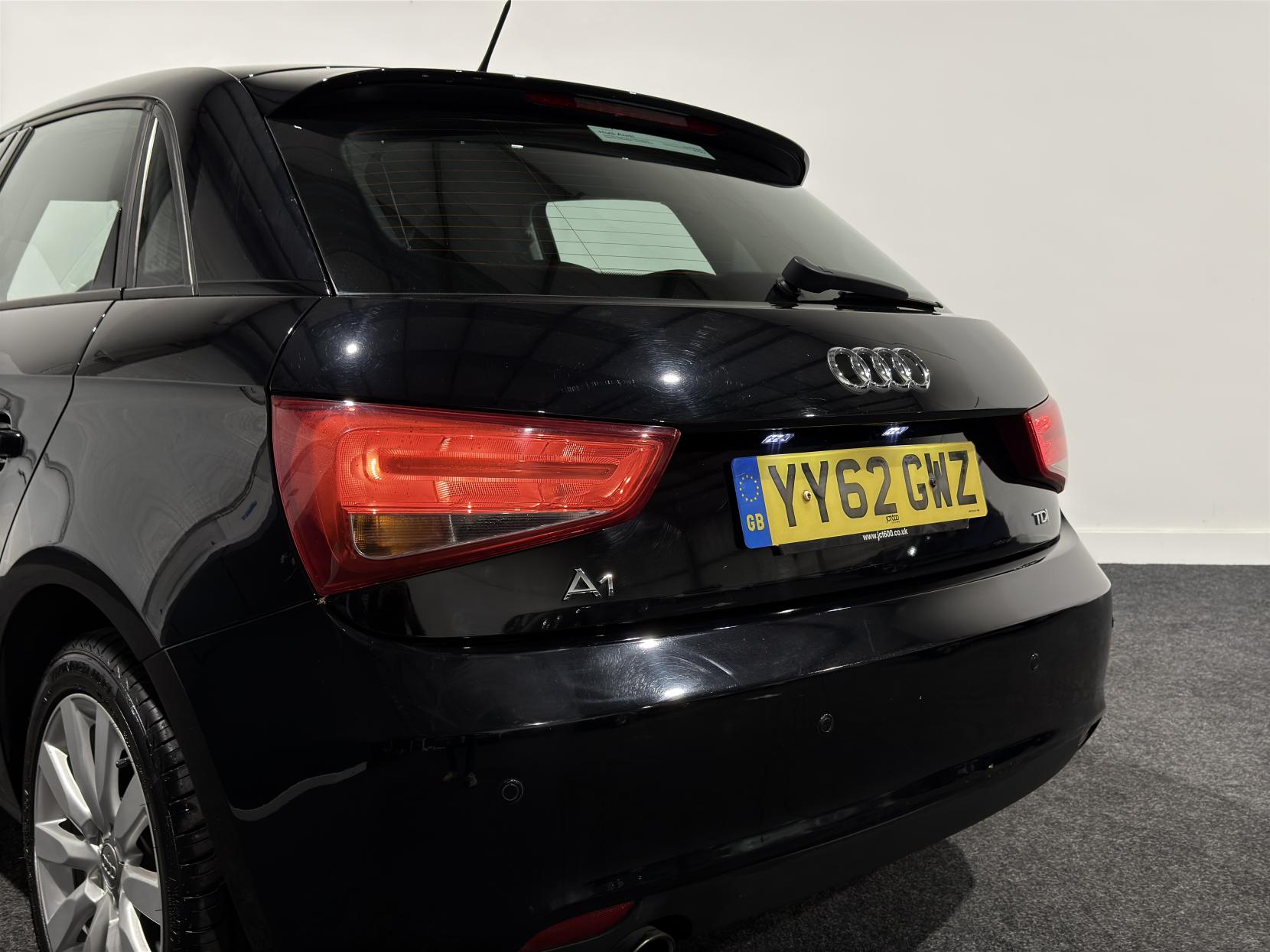 Audi A1 1.6 TDI Sport Sportback 5dr Diesel Manual Euro 5 (s/s) (105 ps)