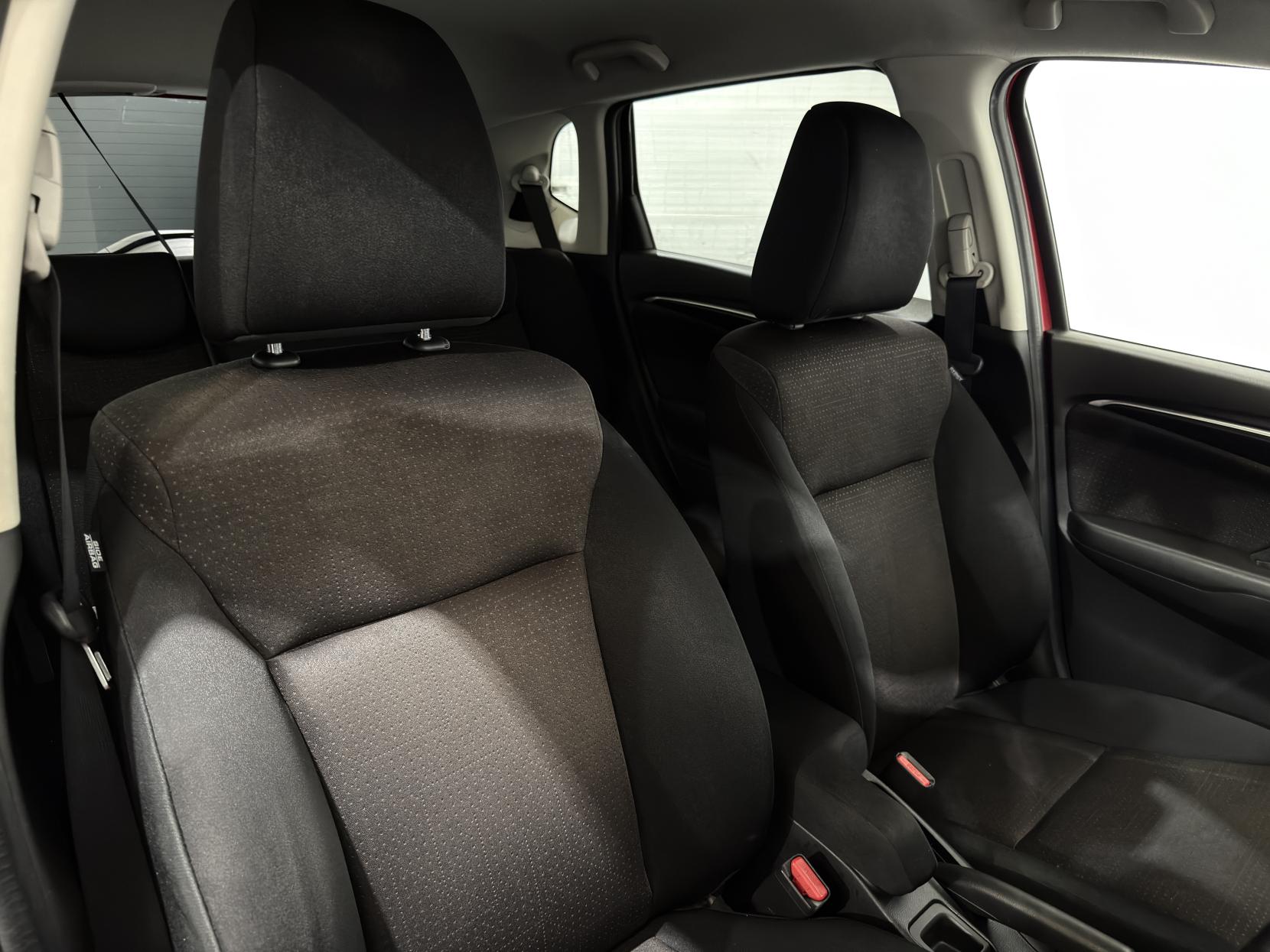 Honda Jazz 1.3 i-VTEC EX Navi Hatchback 5dr Petrol Manual Euro 6 (s/s) (102 ps)