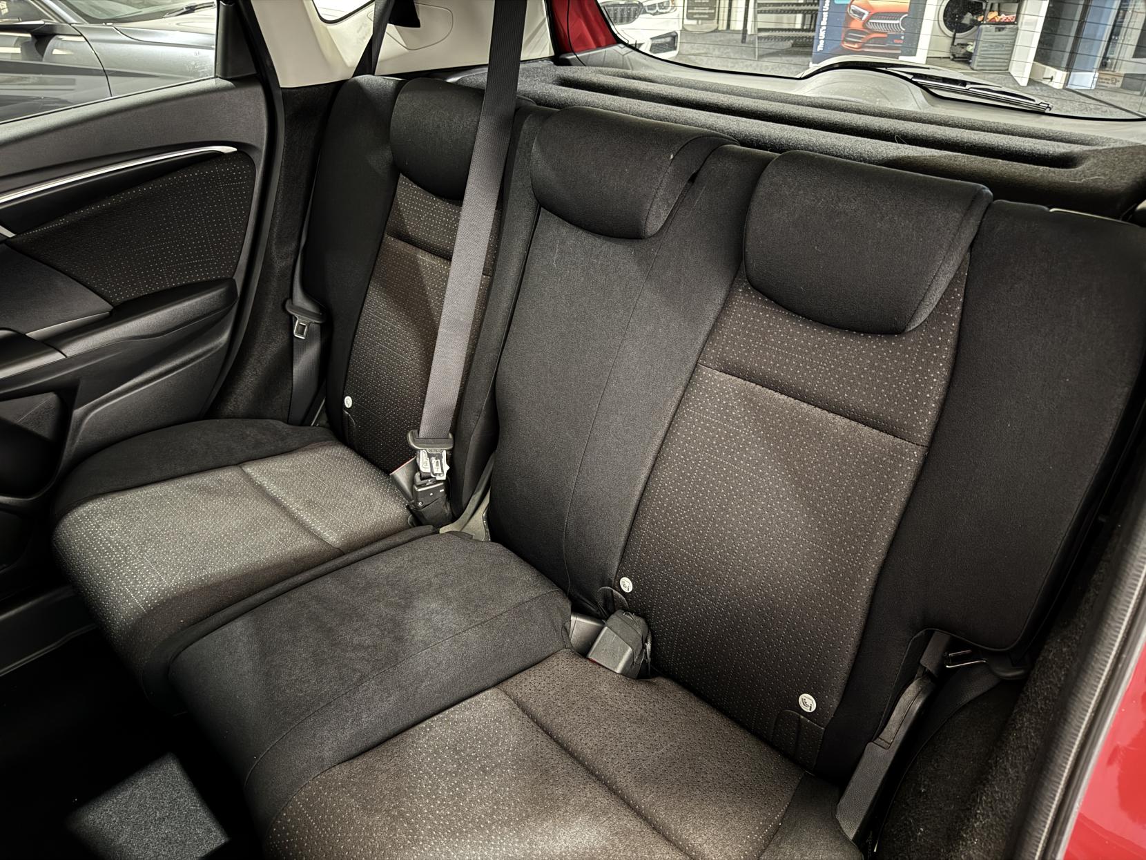 Honda Jazz 1.3 i-VTEC EX Navi Hatchback 5dr Petrol Manual Euro 6 (s/s) (102 ps)