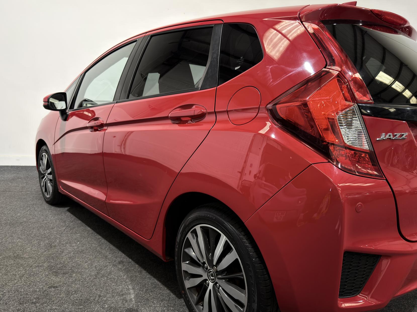 Honda Jazz 1.3 i-VTEC EX Navi Hatchback 5dr Petrol Manual Euro 6 (s/s) (102 ps)
