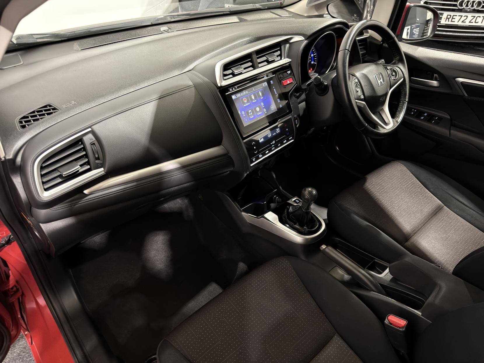 Honda Jazz 1.3 i-VTEC EX Navi Hatchback 5dr Petrol Manual Euro 6 (s/s) (102 ps)