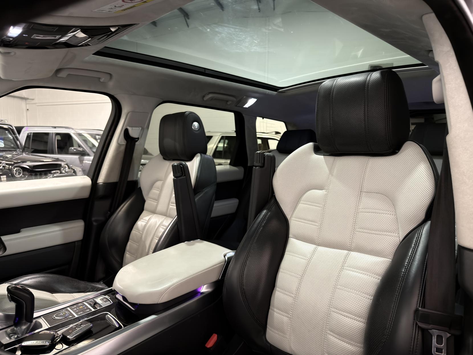 Land Rover Range Rover Sport 3.0 SD V6 Autobiography Dynamic SUV 5dr Diesel Auto 4WD Euro 6 (s/s) (306 ps)
