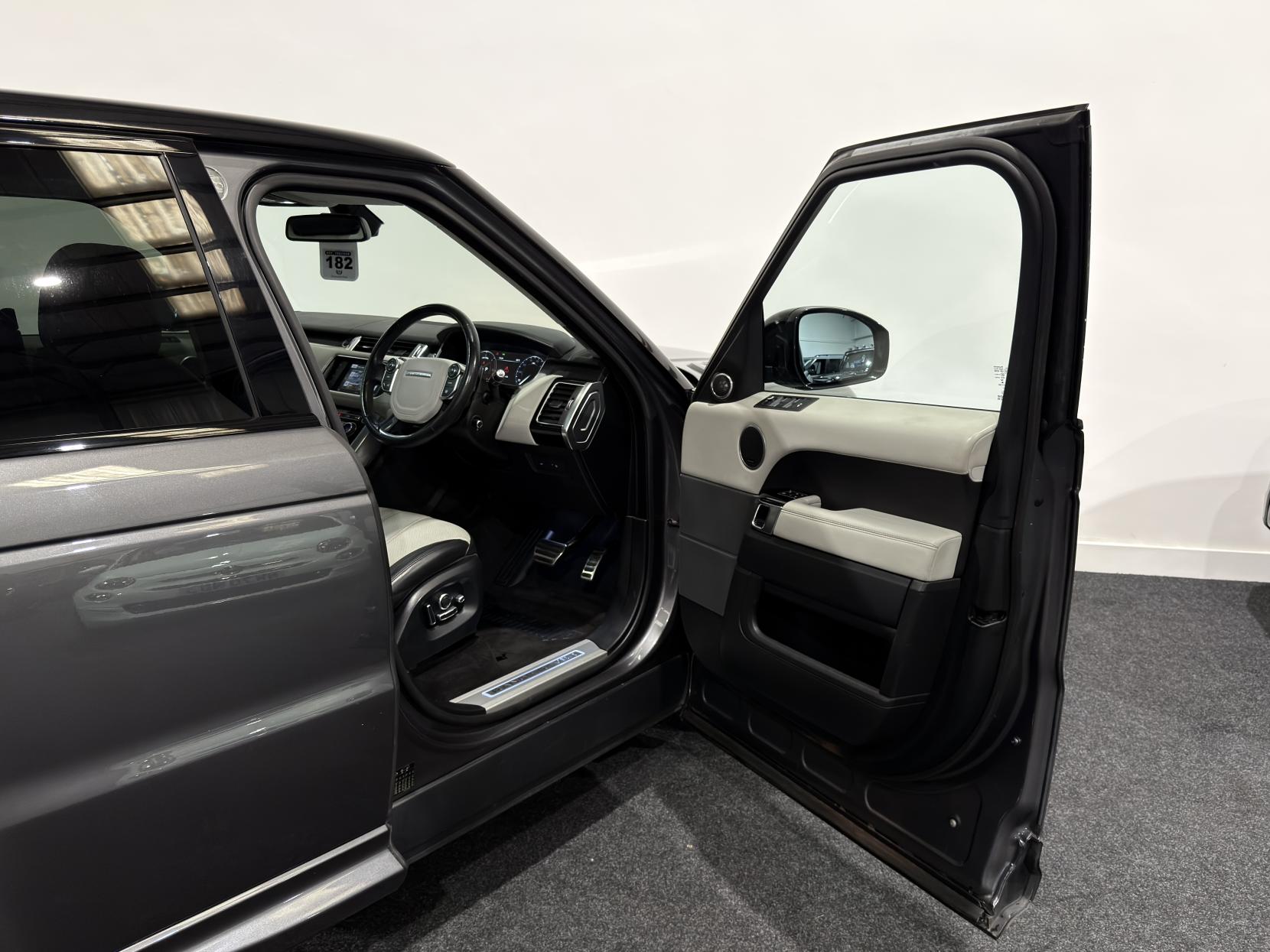 Land Rover Range Rover Sport 3.0 SD V6 Autobiography Dynamic SUV 5dr Diesel Auto 4WD Euro 6 (s/s) (306 ps)